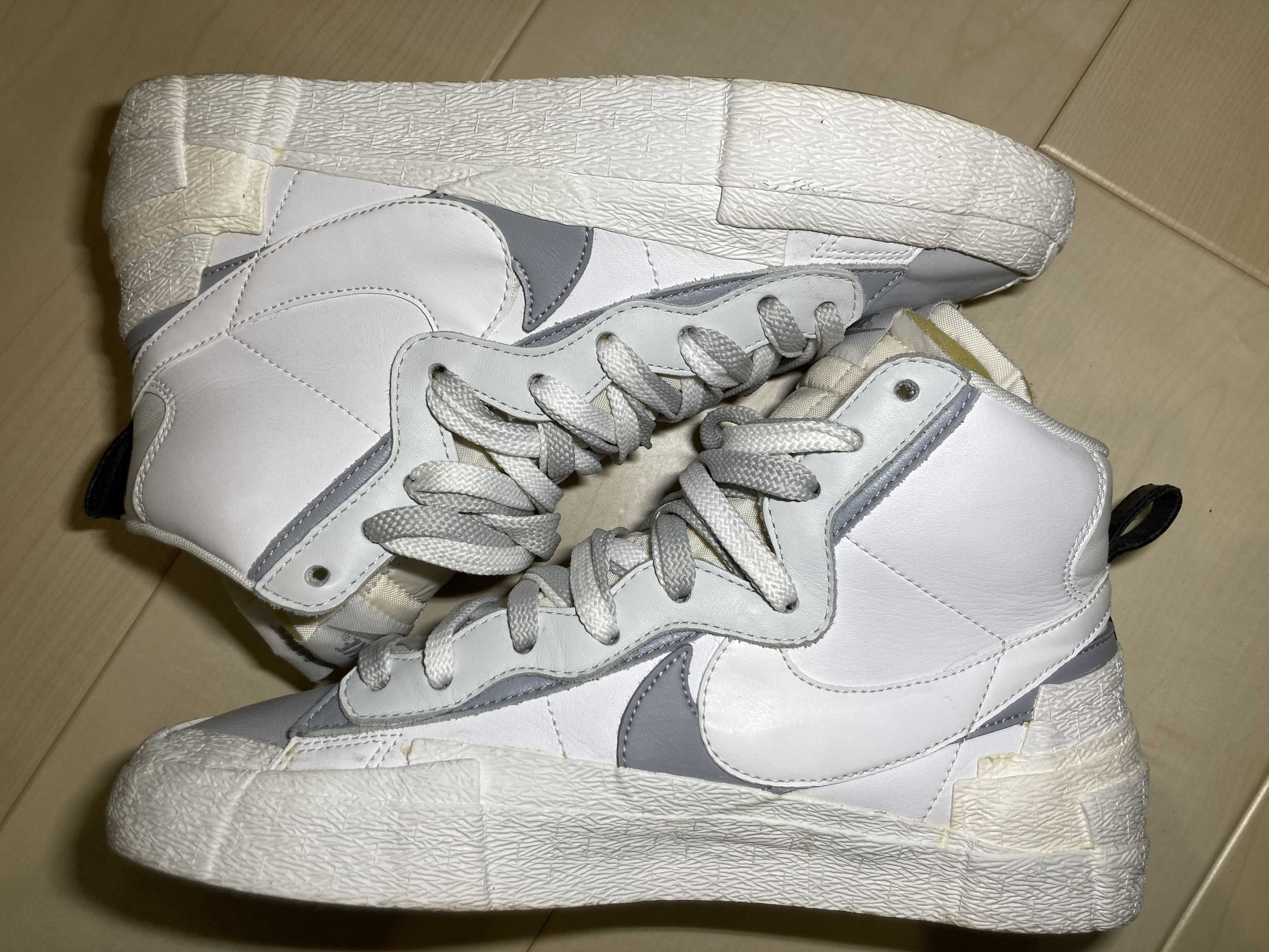 sacai × NIKE BLAZER MID "WHITE/WOLF GREY"