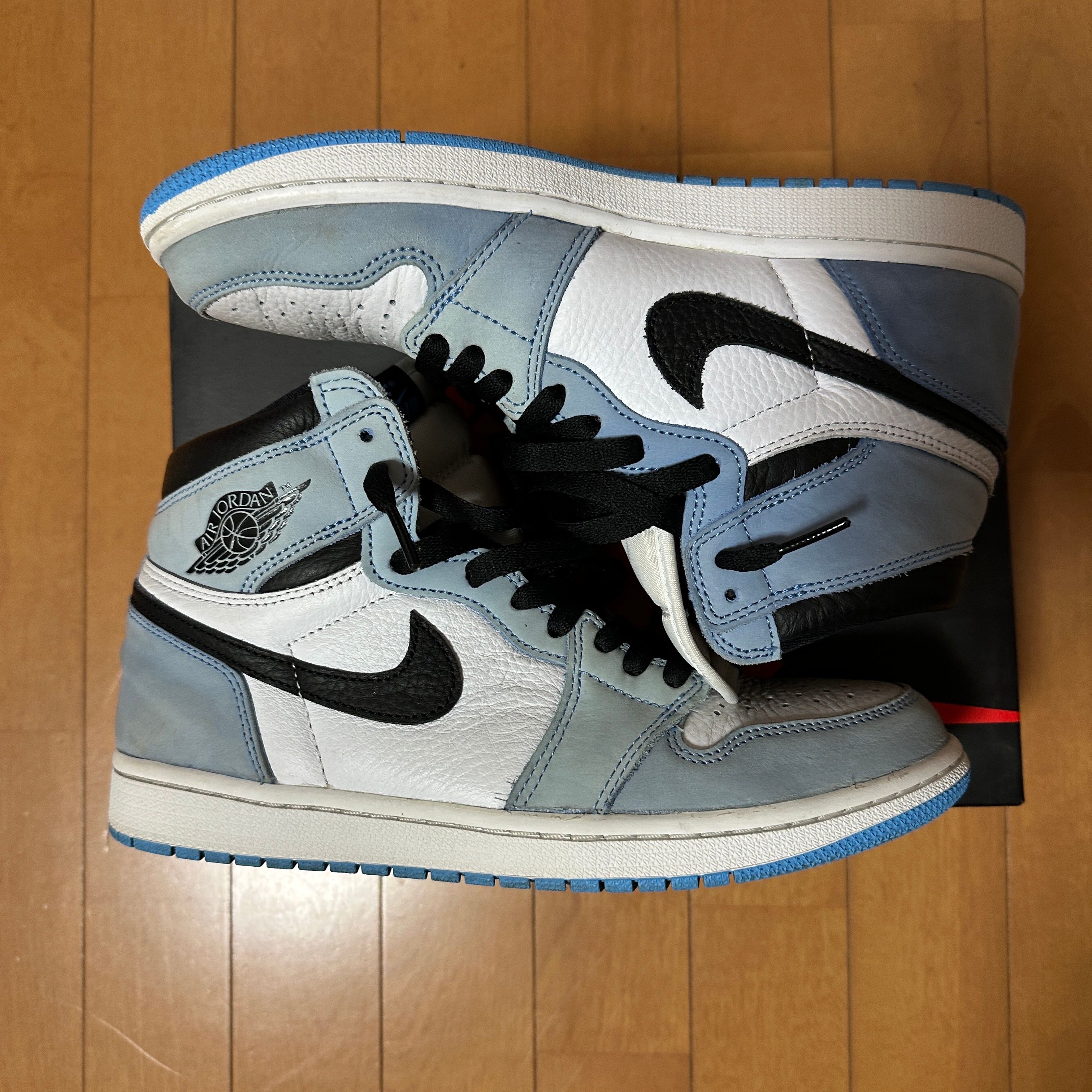 Nike Air Jordan 1 High OG "University Blue"