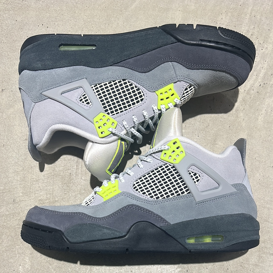 Nike Air Jordan 4 Retro LE "Neon"