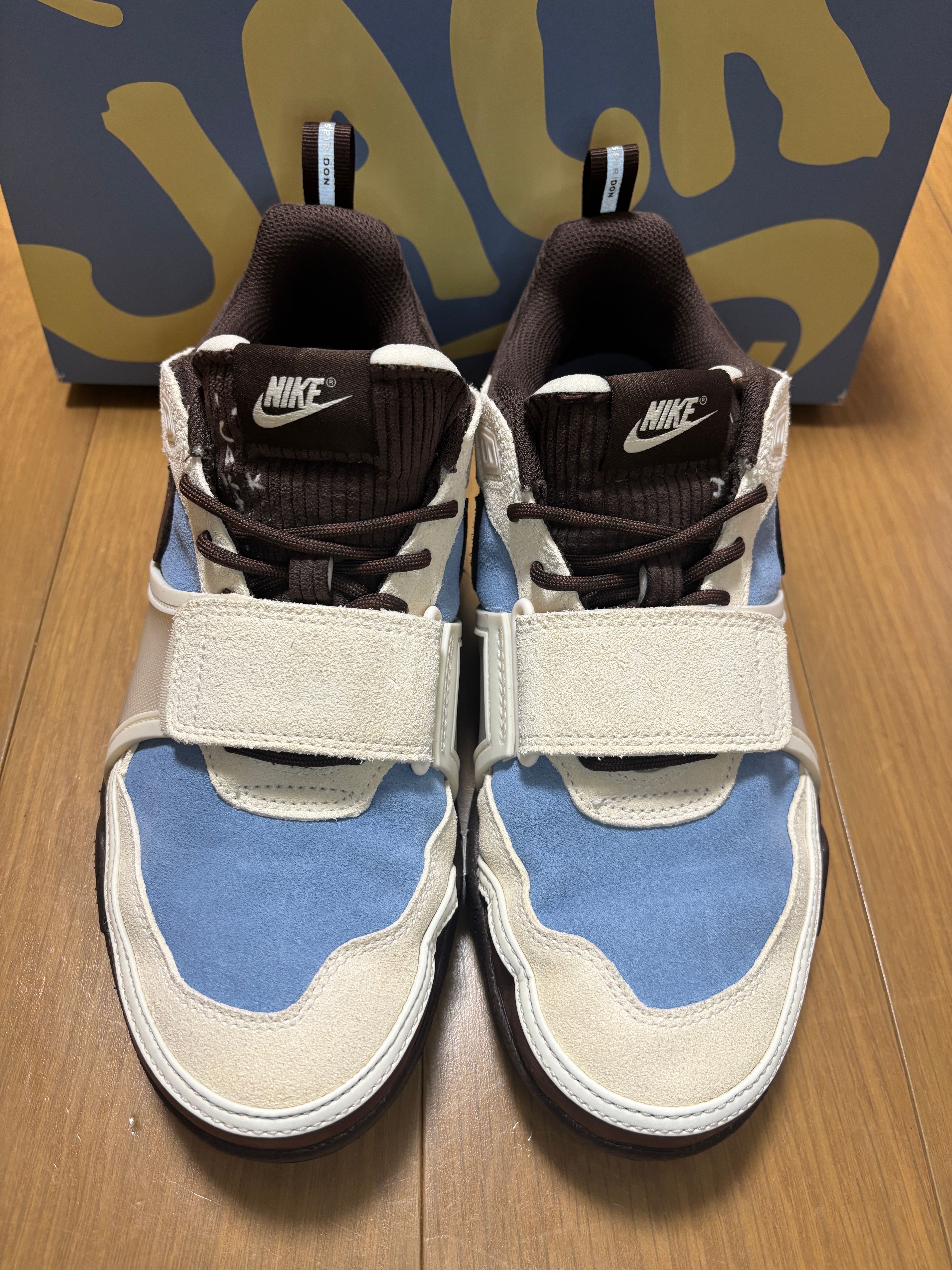 Travis Scott × Nike Zoom Field Jaxx "Pale Ivory and Leche Blue"