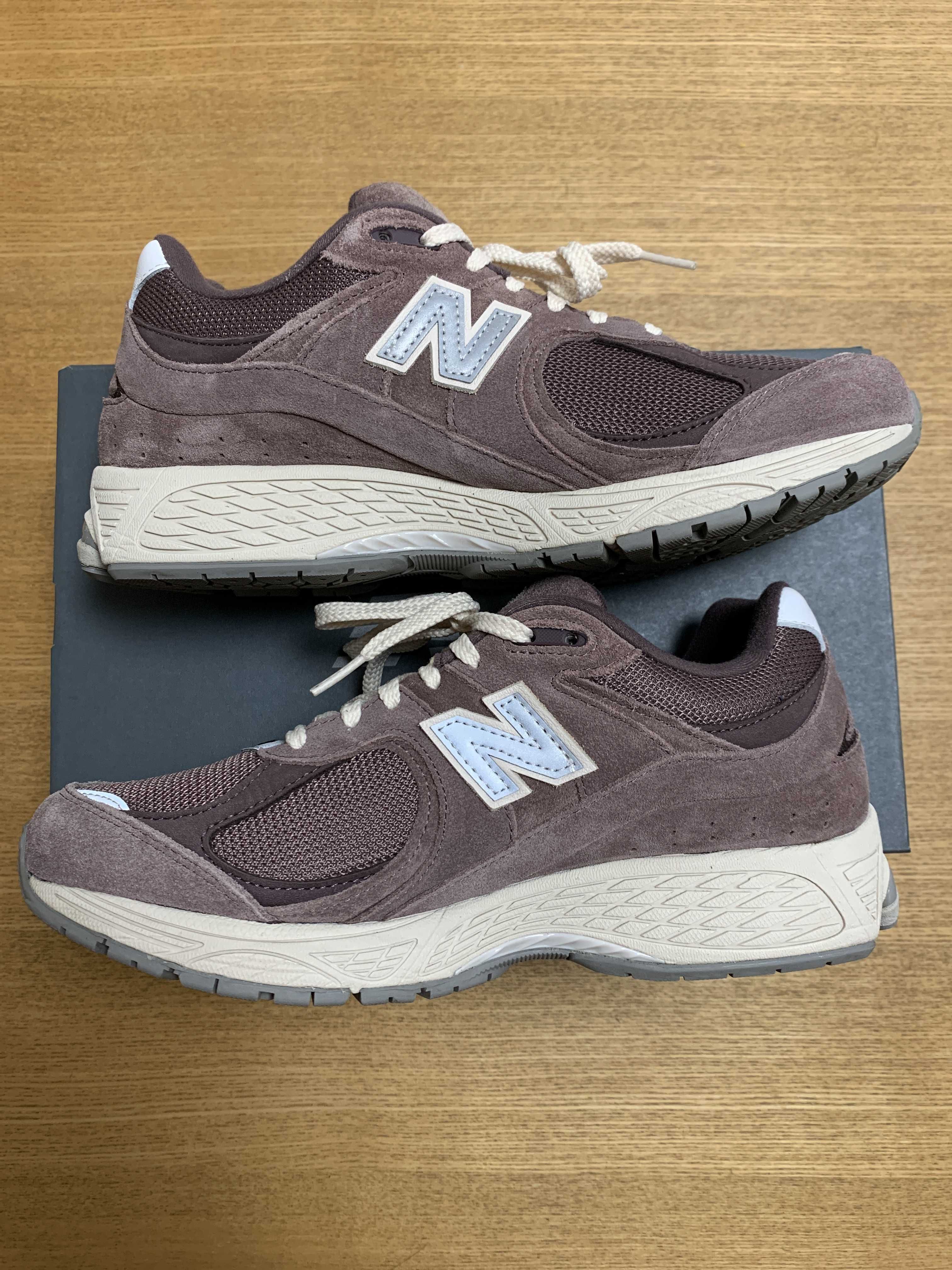 New Balance 2002R "Black Fig"