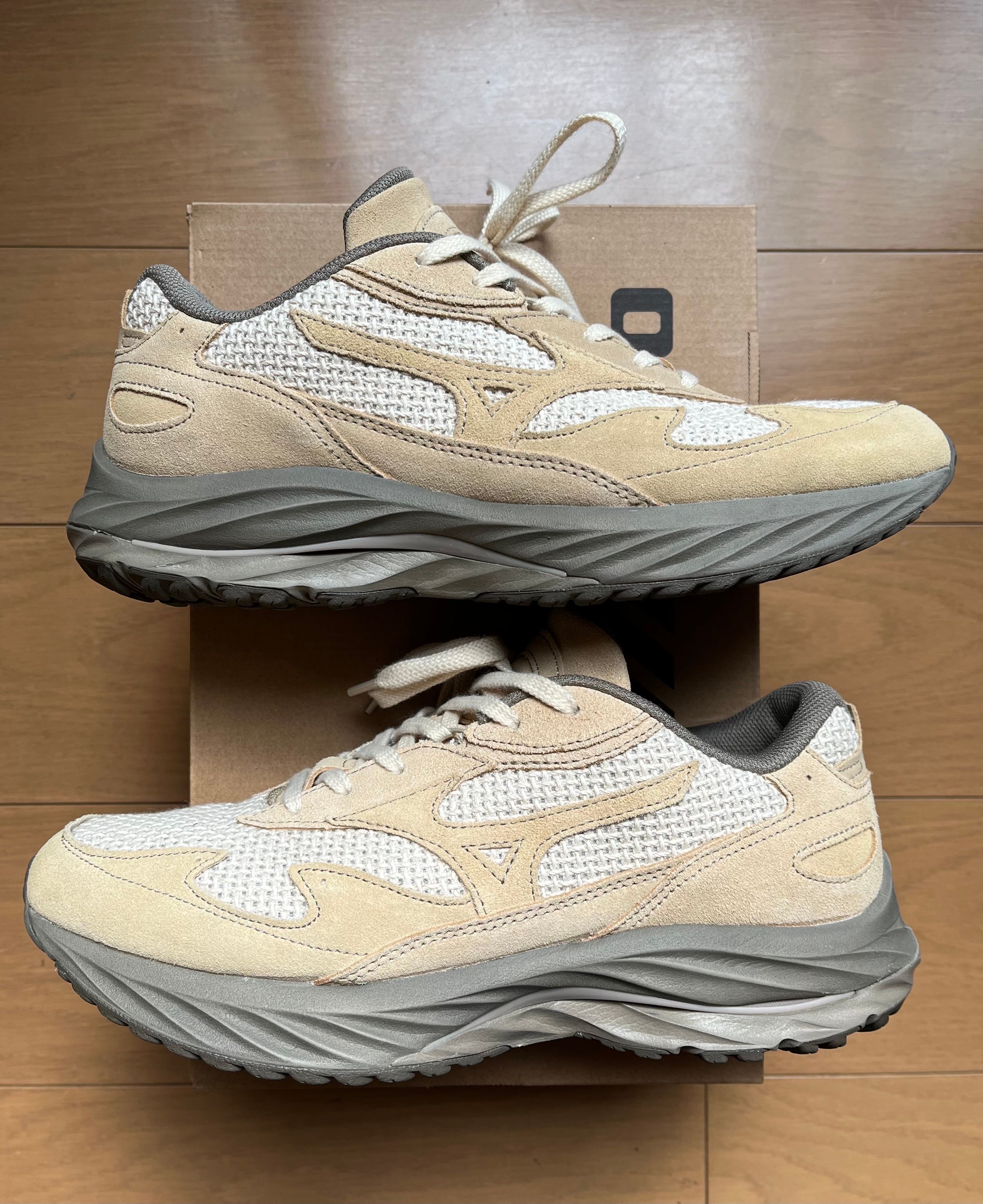 BEAMS × Mizuno Wave Rider β "Beige"