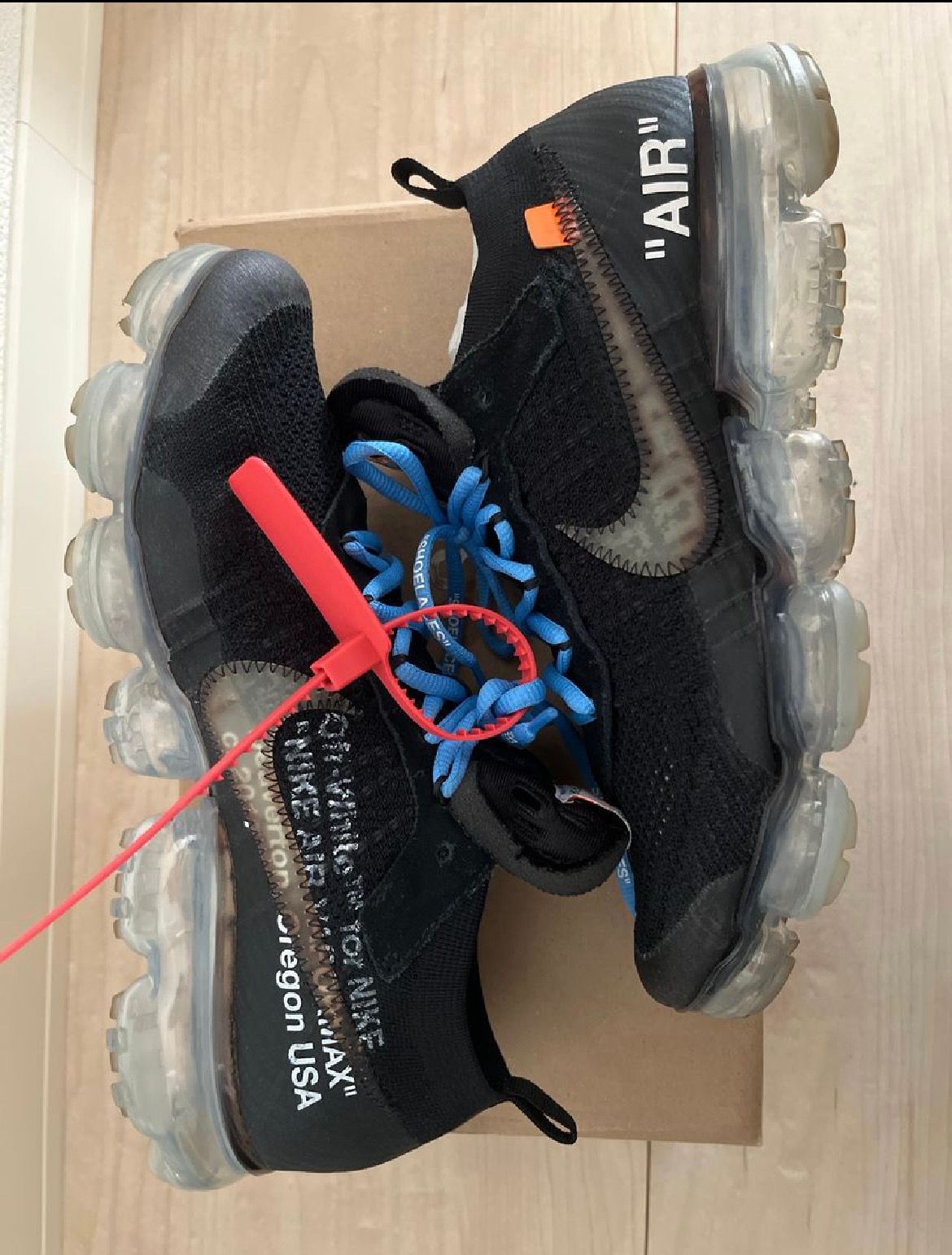Off-White × Nike Air Vapormax "Black/Total Orange/Clear"