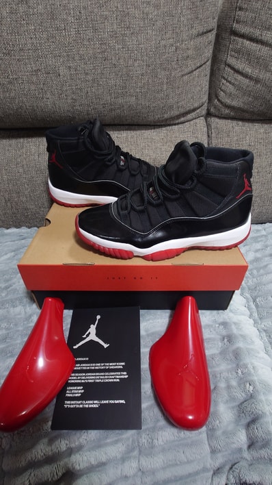 Nike Air Jordan 11 Retro "Bred"
