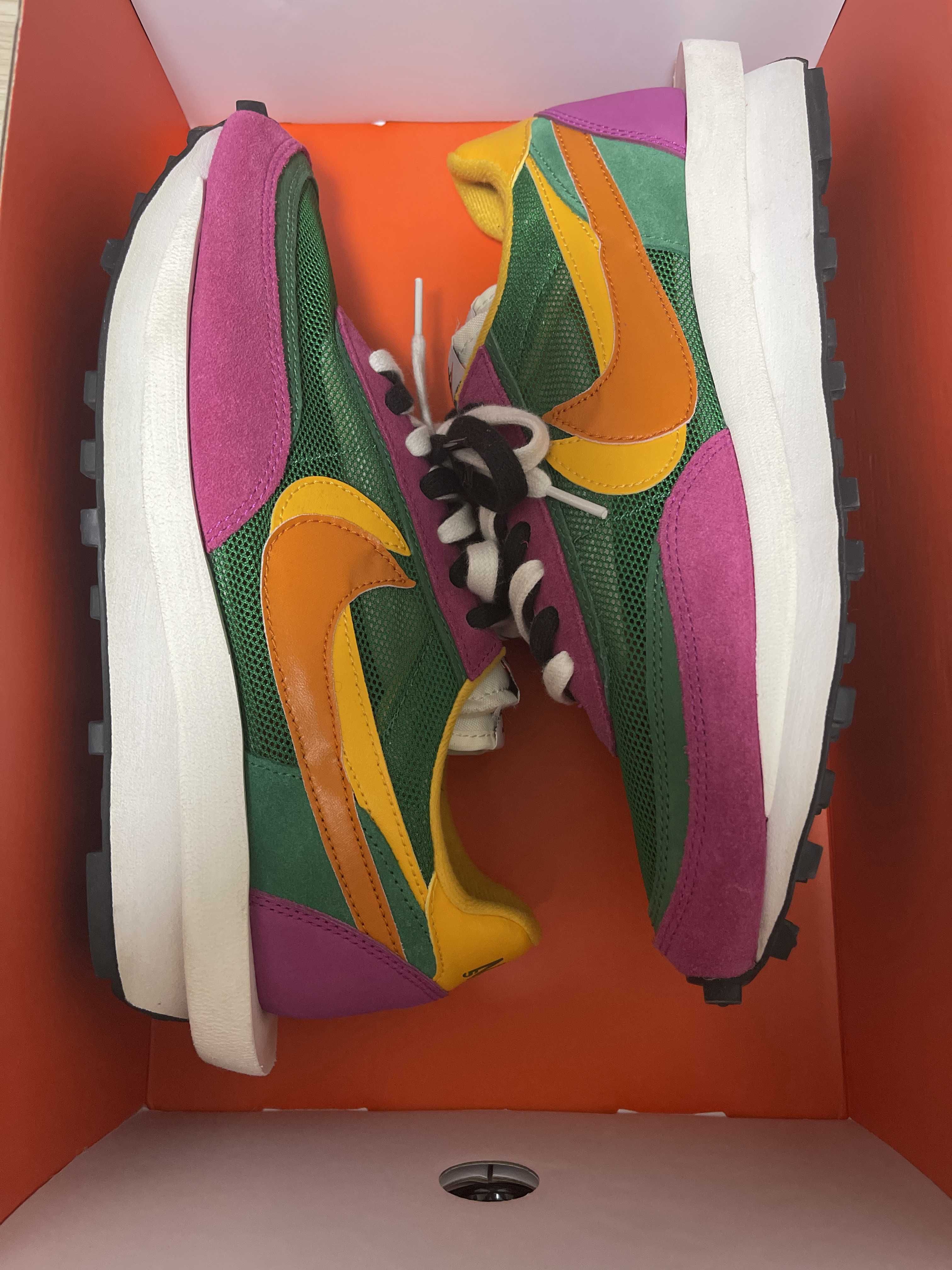 sacai × NIKE LDV WAFFLE "PINE GREEN"