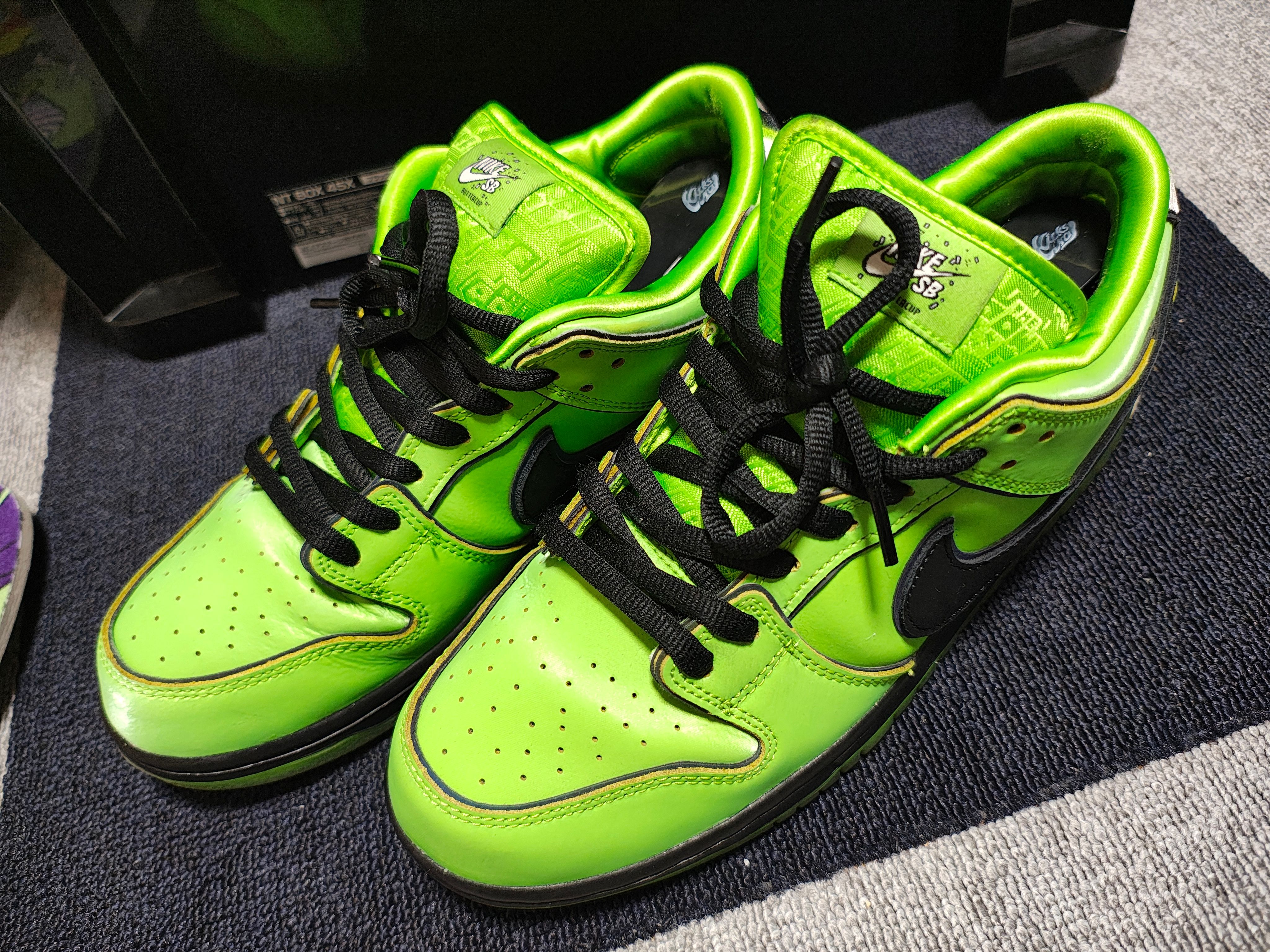 The Powerpuff Girls × Nike SB Dunk Low Pro QS "Buttercup"