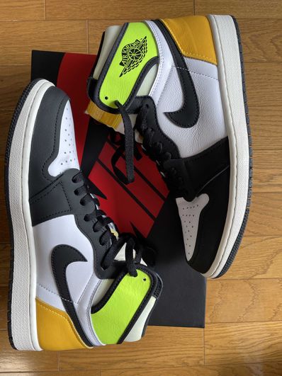 Nike Air Jordan 1 High OG "Volt Gold"