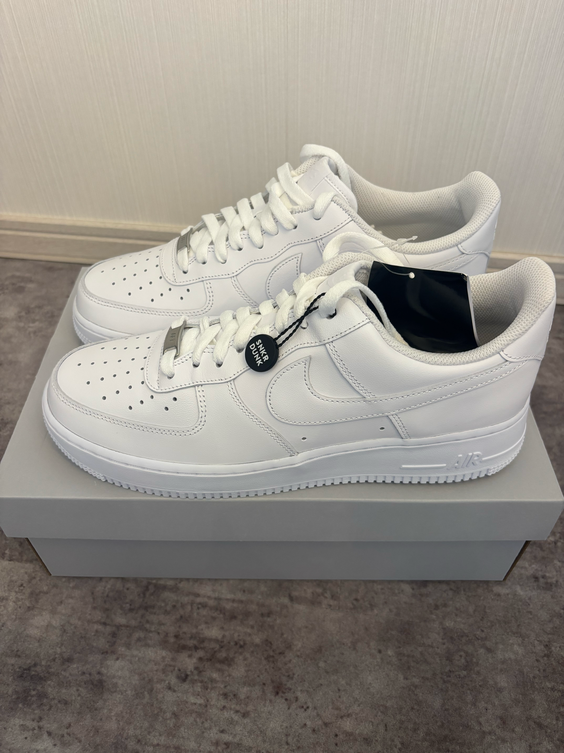 Nike Women's Air Force 1 Low '07 FlyEase "White"