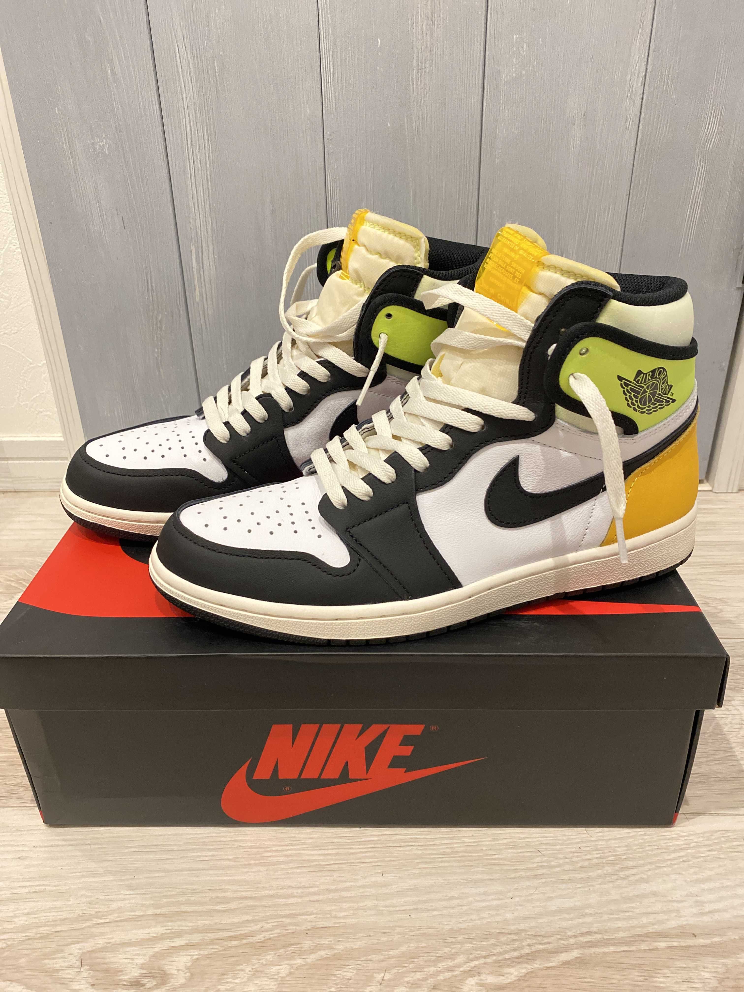 Nike Air Jordan 1 High OG "Volt Gold"