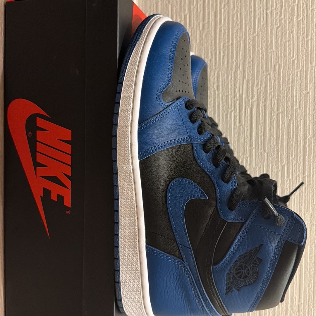Nike Air Jordan 1 Retro High OG "Dark Marina Blue"