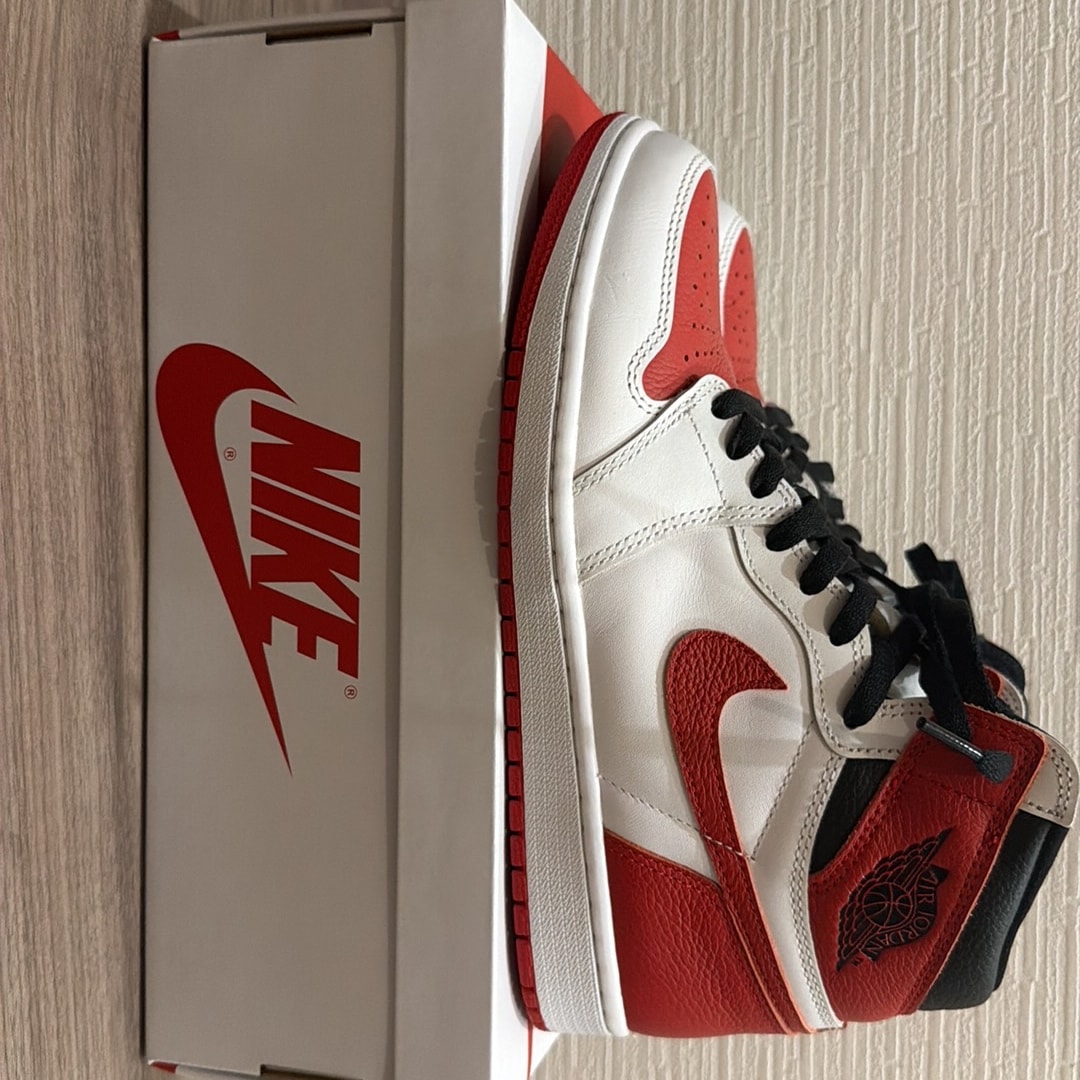 Nike Air Jordan 1 High OG "Heritage"