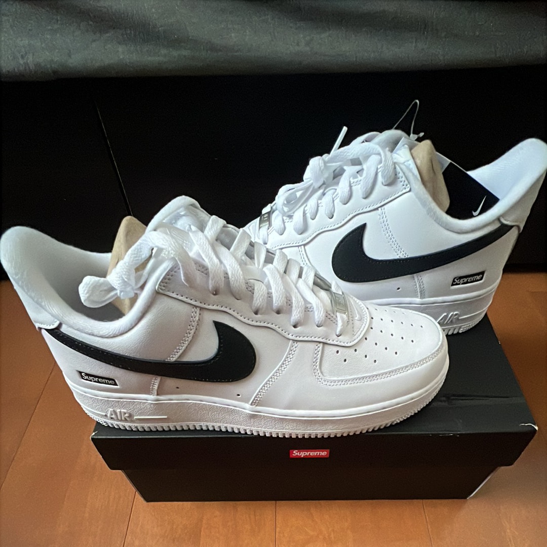 Supreme × Nike Air Force 1 Low "White/Black"