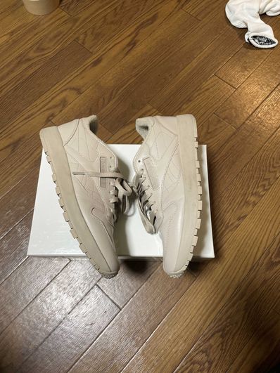 Maison Margiela × Reebok Classic Leather Tabi "Tan"