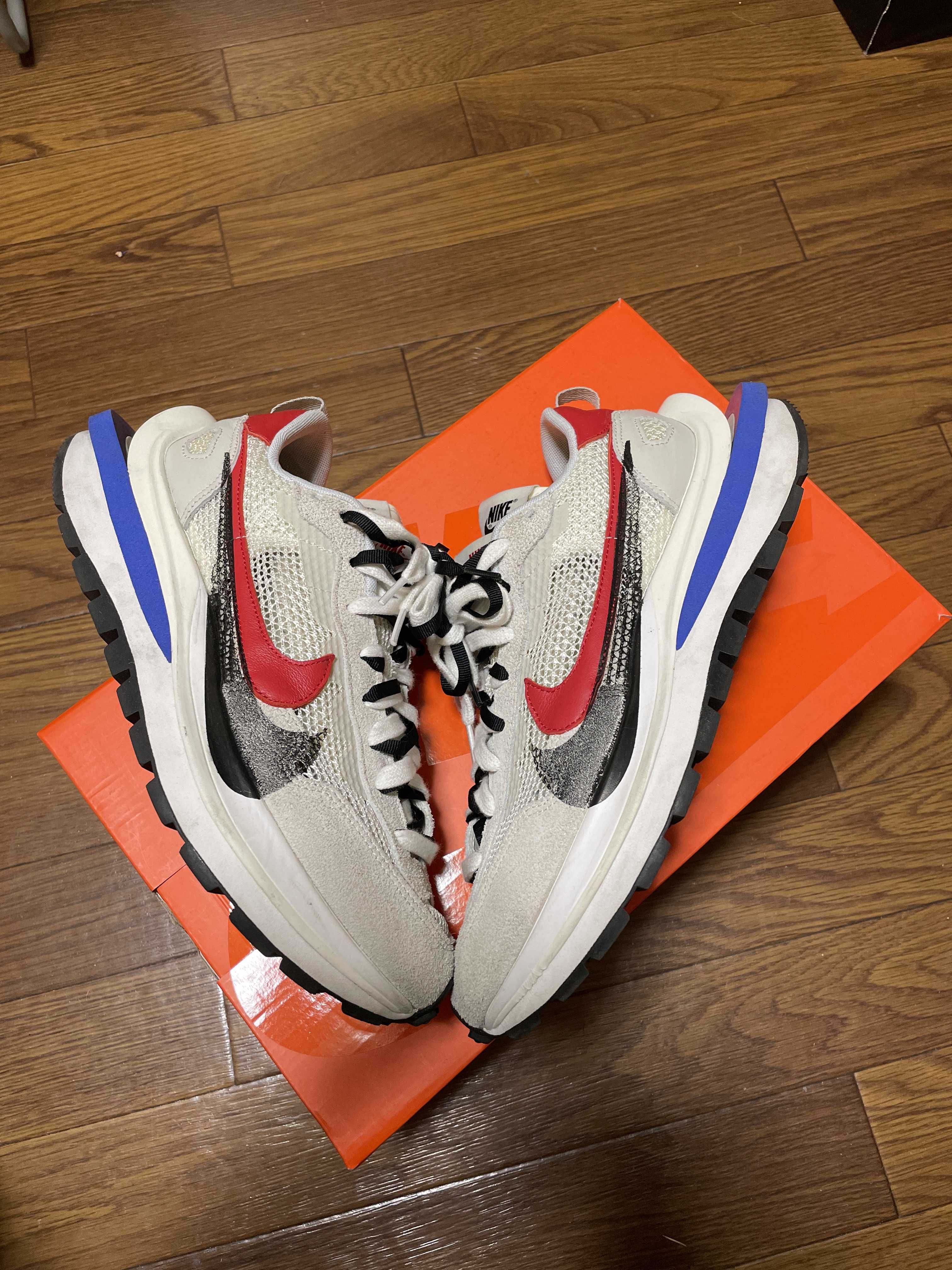 sacai × Nike Vapor Waffle "Royal Fuchsia"
