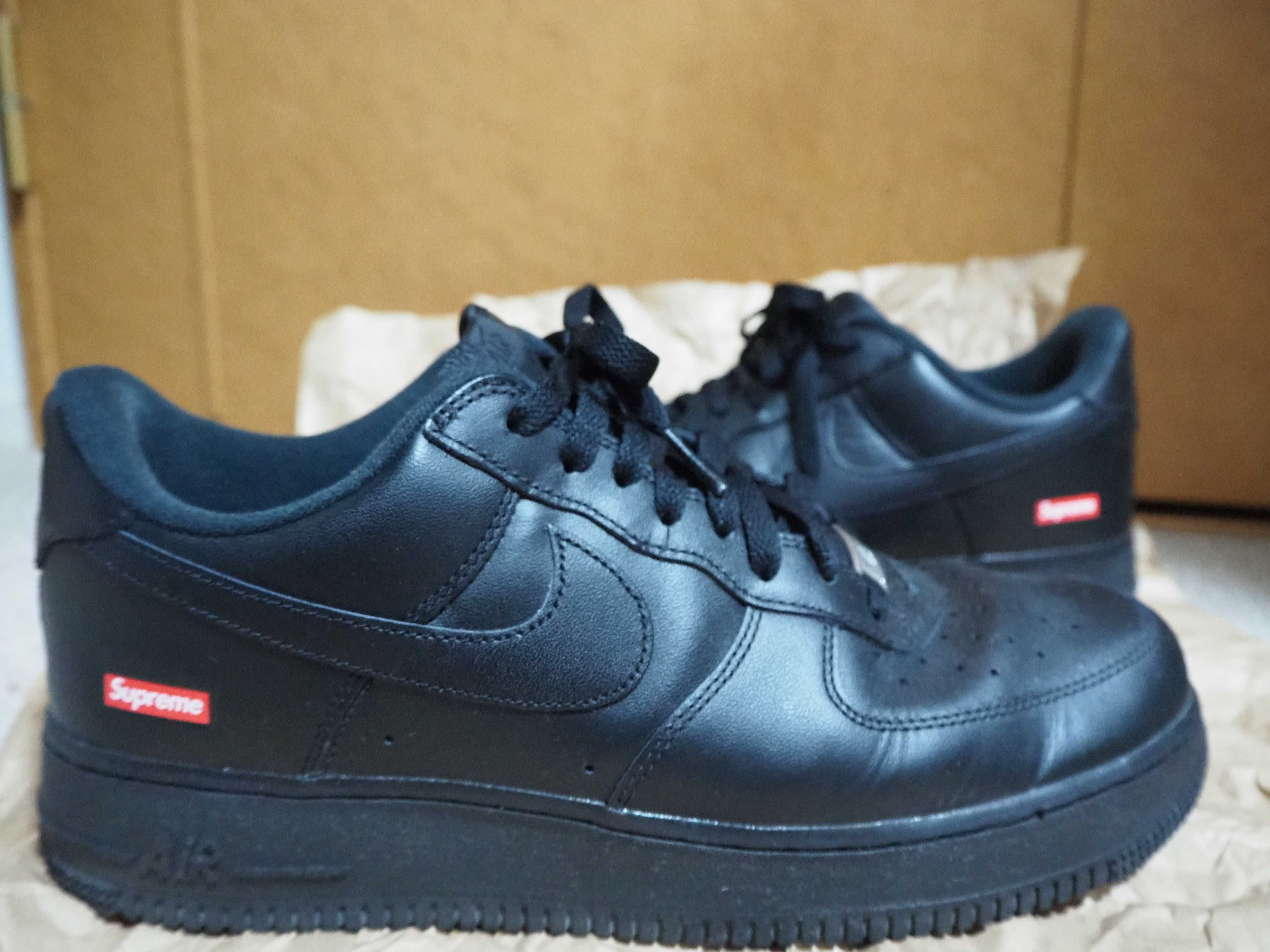 Supreme × Nike Air Force 1 Low "Black"