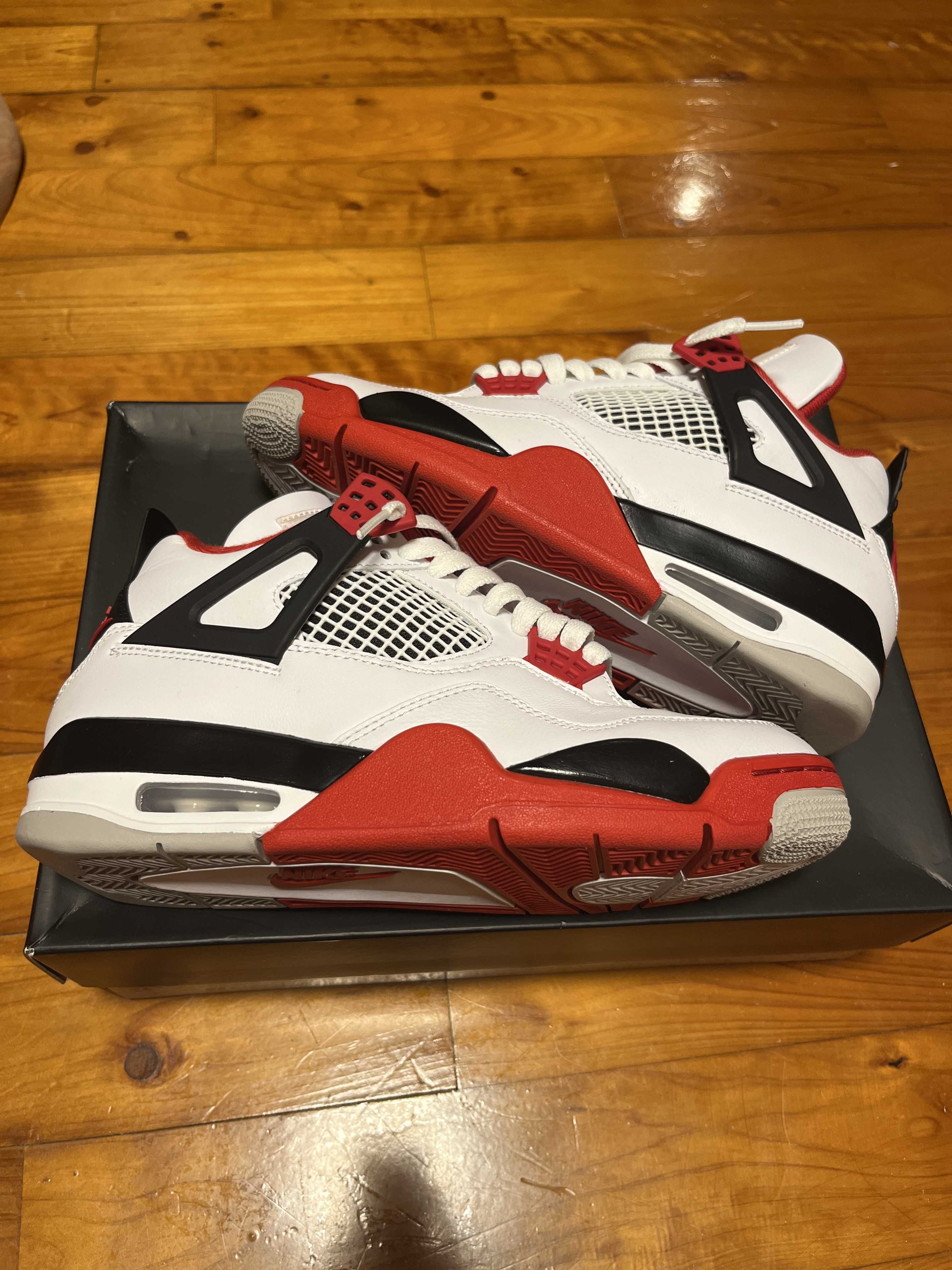 Nike Air Jordan 4 Retro OG "Fire Red" (2020)