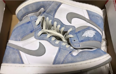 Nike Air Jordan 1 High OG "Hyper Royal"