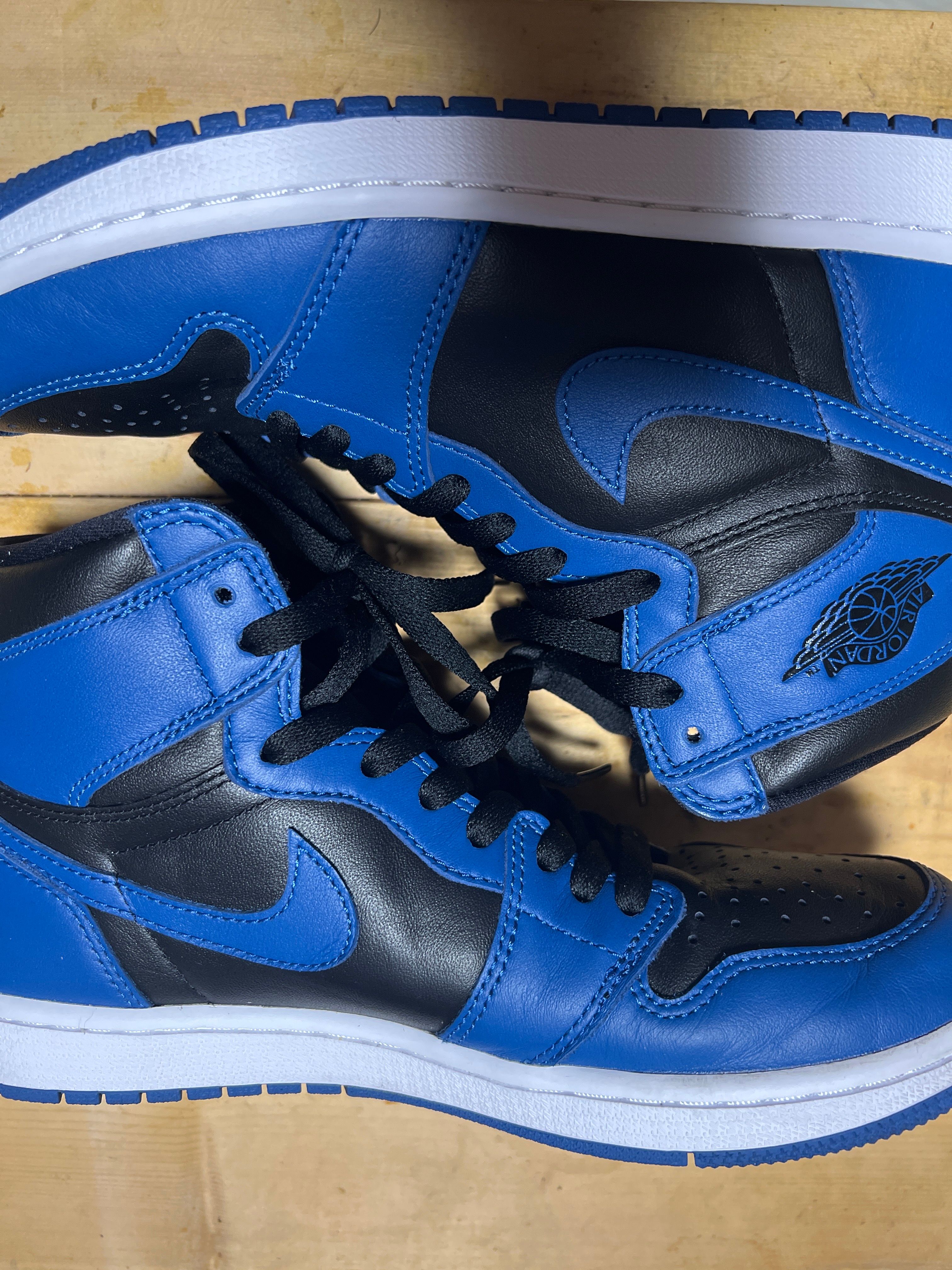 Nike Air Jordan 1 Retro High OG "Dark Marina Blue"