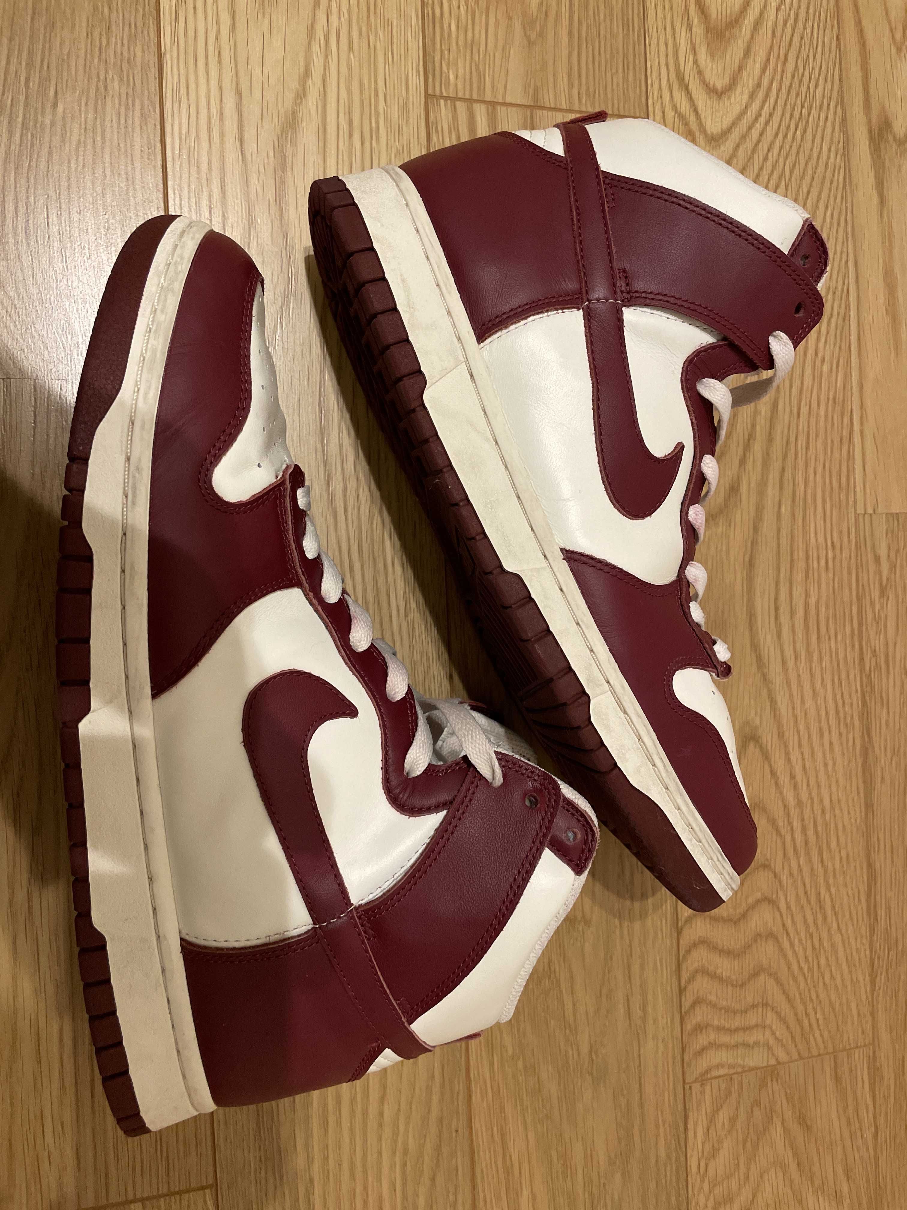 NIKE Women's DUNK HIGH "TEAM RED"