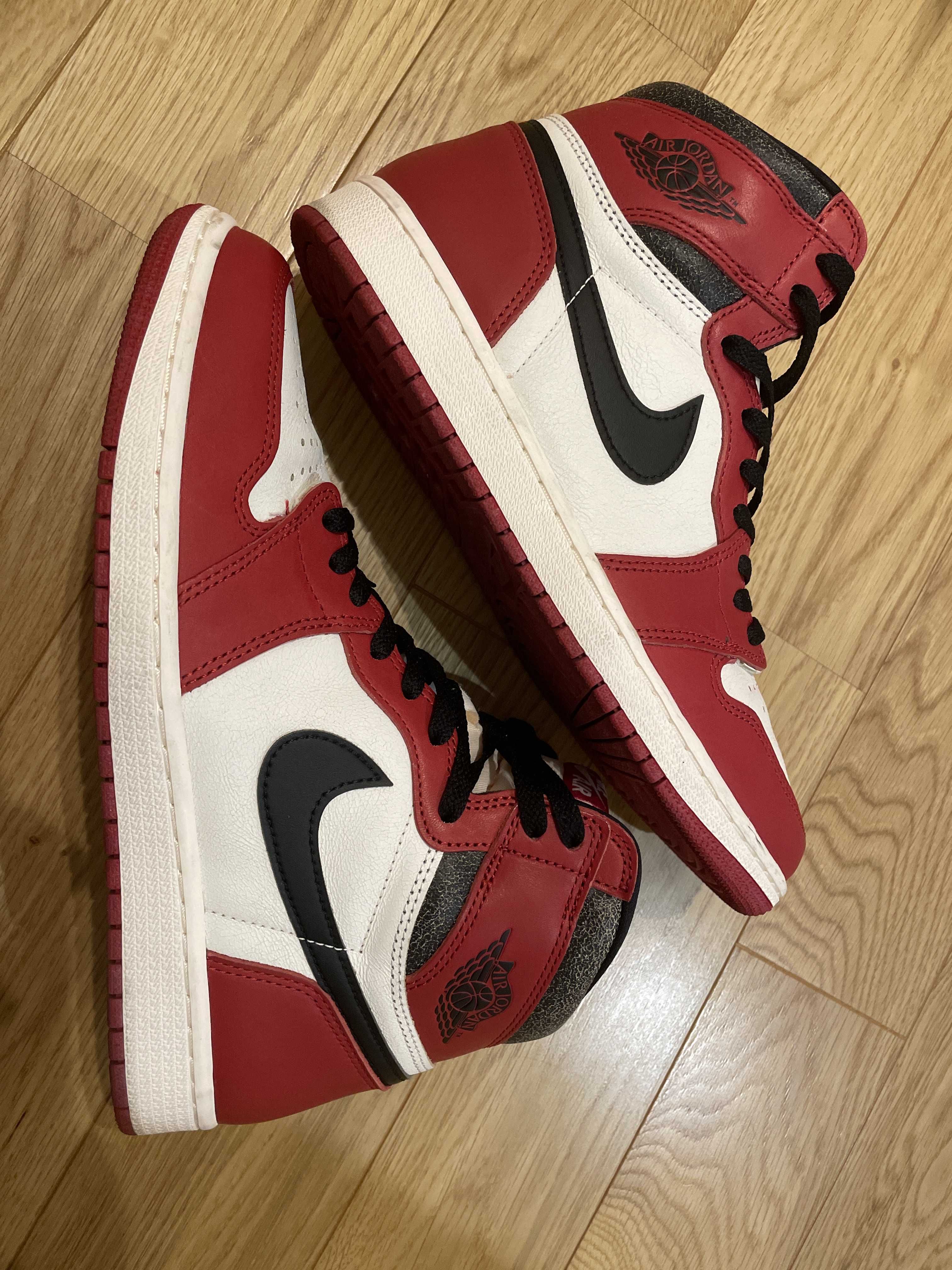 Nike Air Jordan 1 High OG "Lost & Found/Chicago"