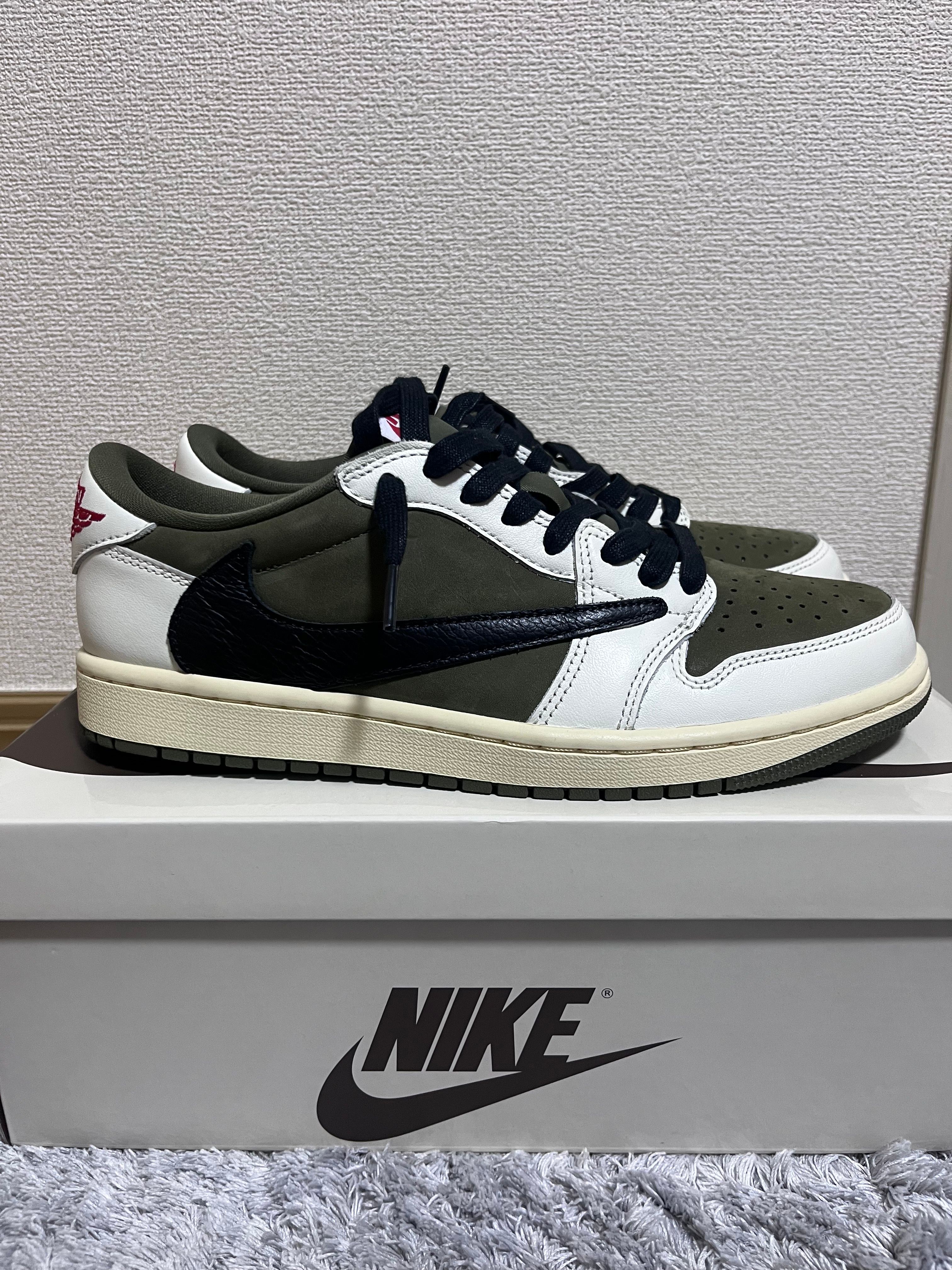 Travis Scott × Nike Air Jordan 1 Low OG SP "Reverse Olive"