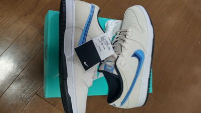 Nike SB Dunk Low "Light Cream"