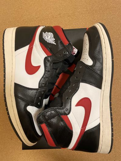 Nike Air Jordan 1 Retro High "Black/White/Sail/Gym Red"
