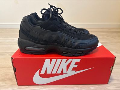 Nike Air Max 95 Essential "Black/Dark Grey/Black"