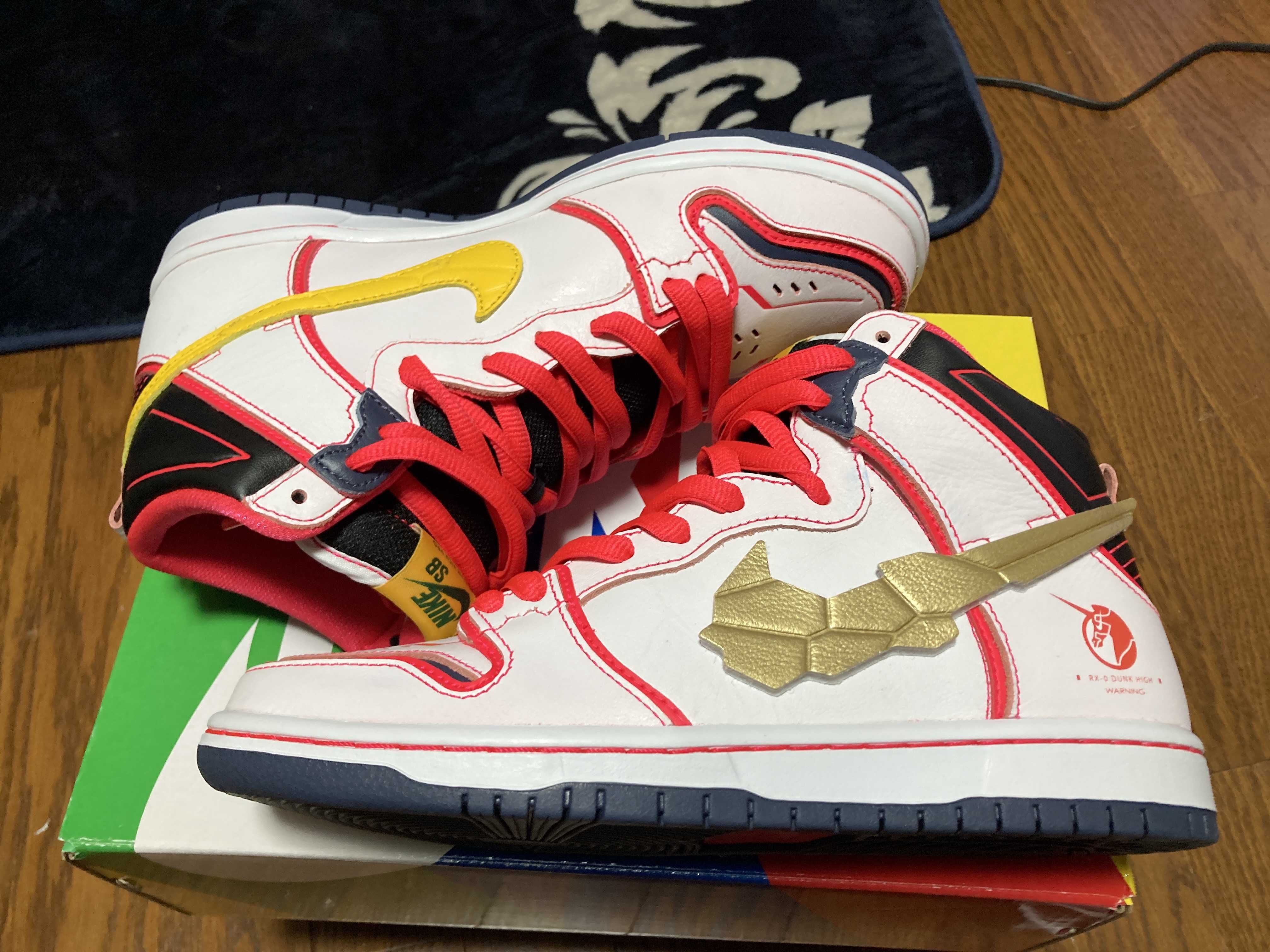 Gundam Unicorn × Nike SB Dunk High PRO QS "UNICORN"