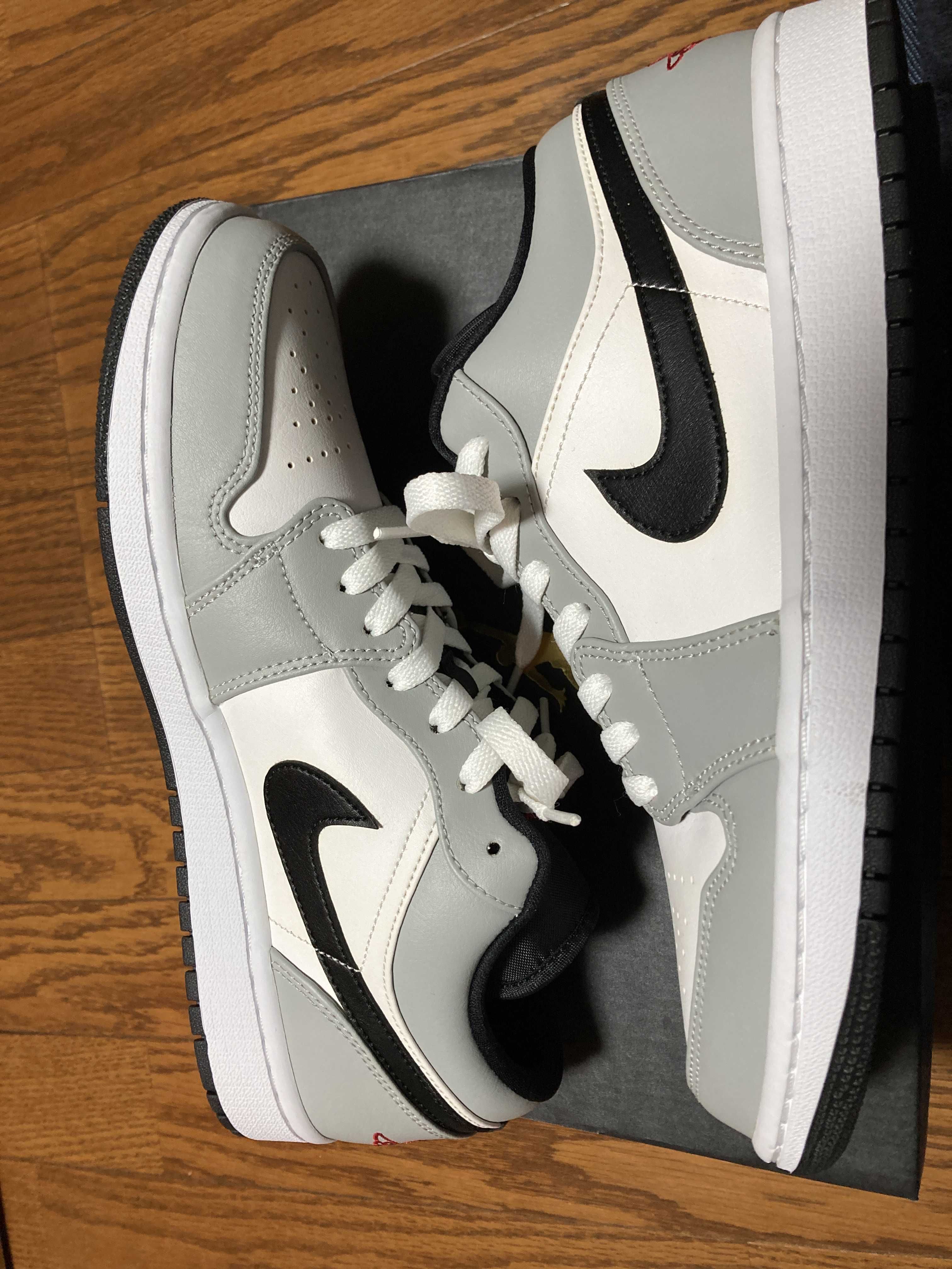 NIKE AIR JORDAN 1 LOW "LIGHT SMOKE GREY"