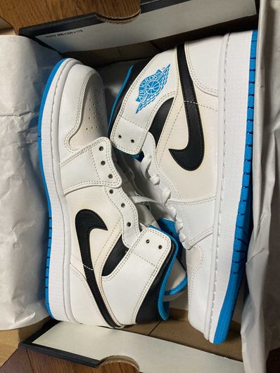 Nike Air Jordan 1 Mid "White/Laser blue"