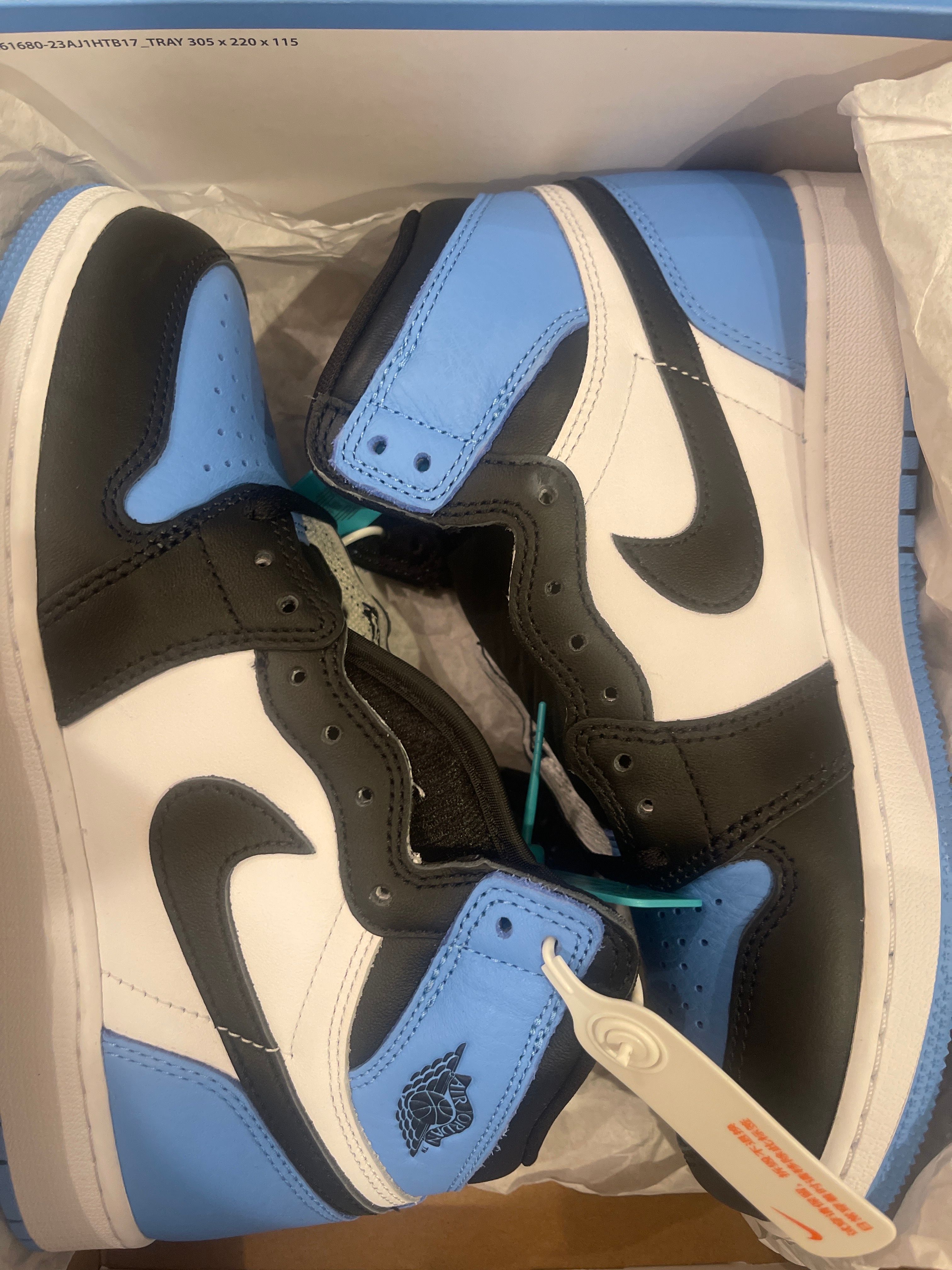 Nike GS Air Jordan 1 Retro High OG "University Blue/UNC Toe"