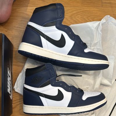 Nike Air Jordan 1 Retro High OG "Midnight Navy"