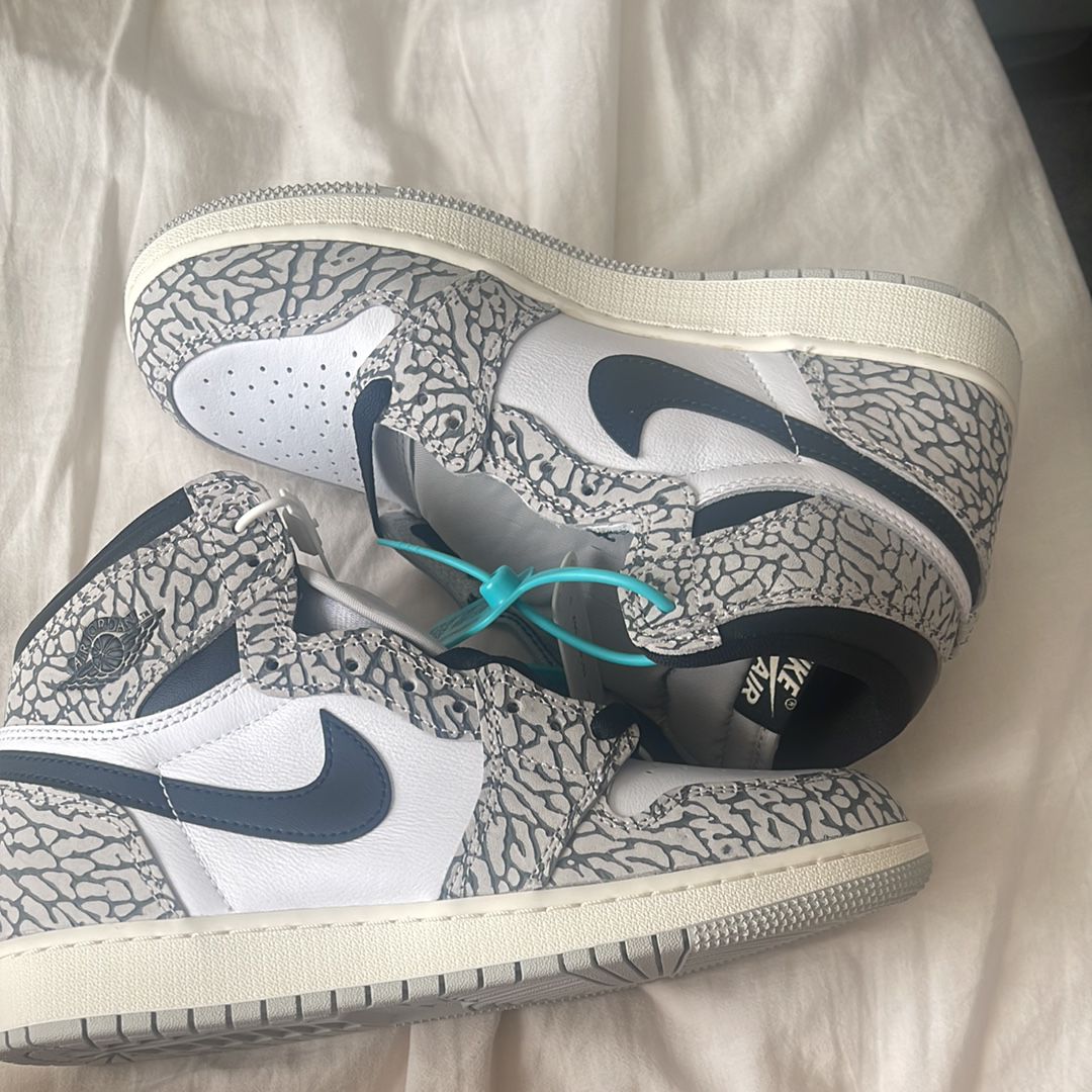 Nike GS Air Jordan 1 High OG "White Cement"