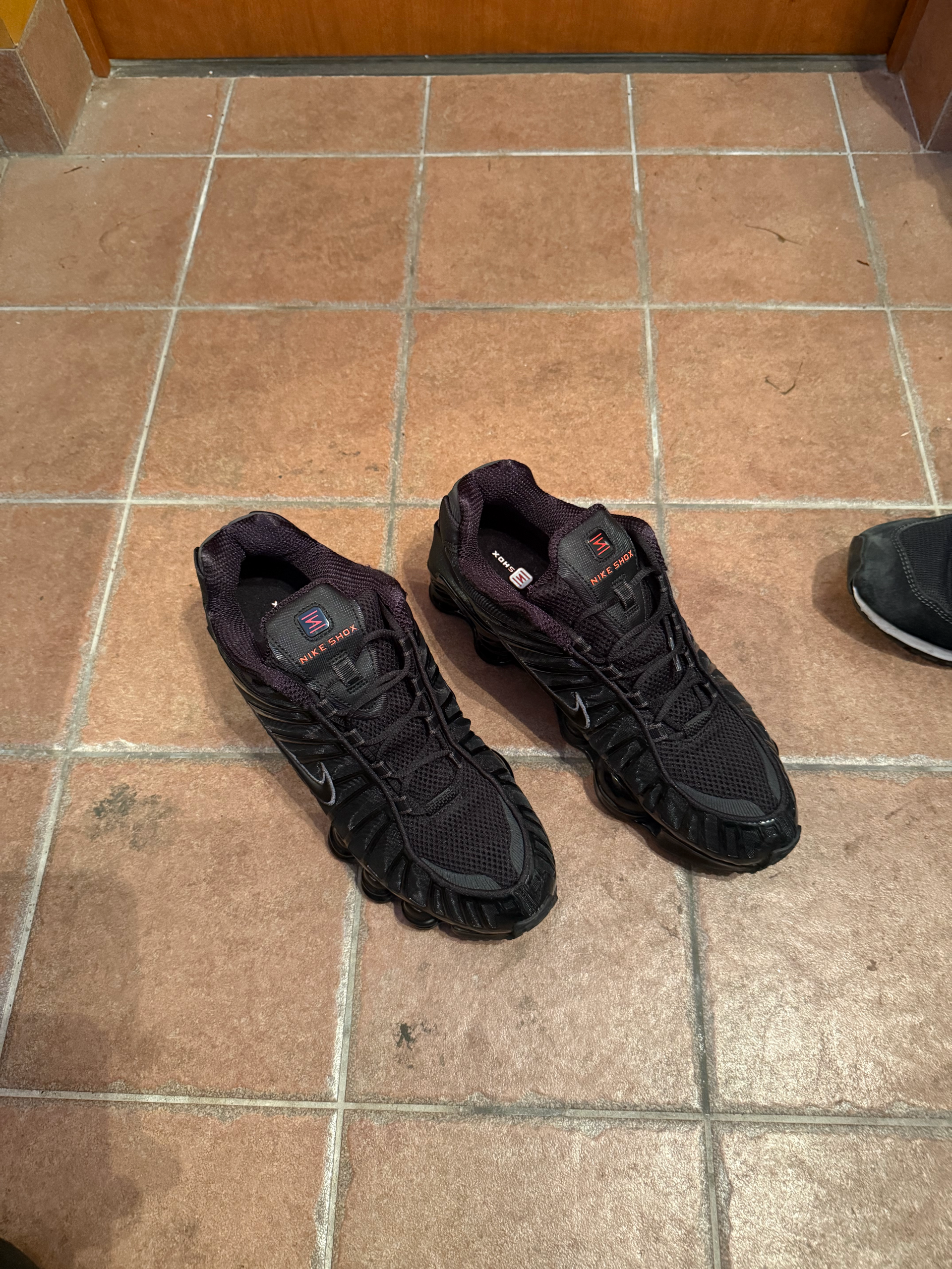 Nike Shox TL "Black/Metallic Hematite/Max Orange/Black"