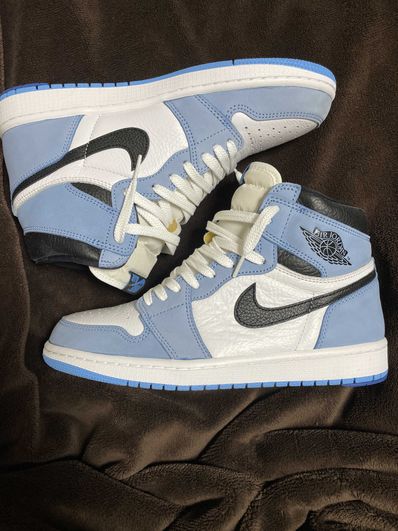 Nike Air Jordan 1 High OG "University Blue"