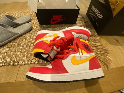 Nike Air Jordan 1 High OG "Light Fusion Red"
