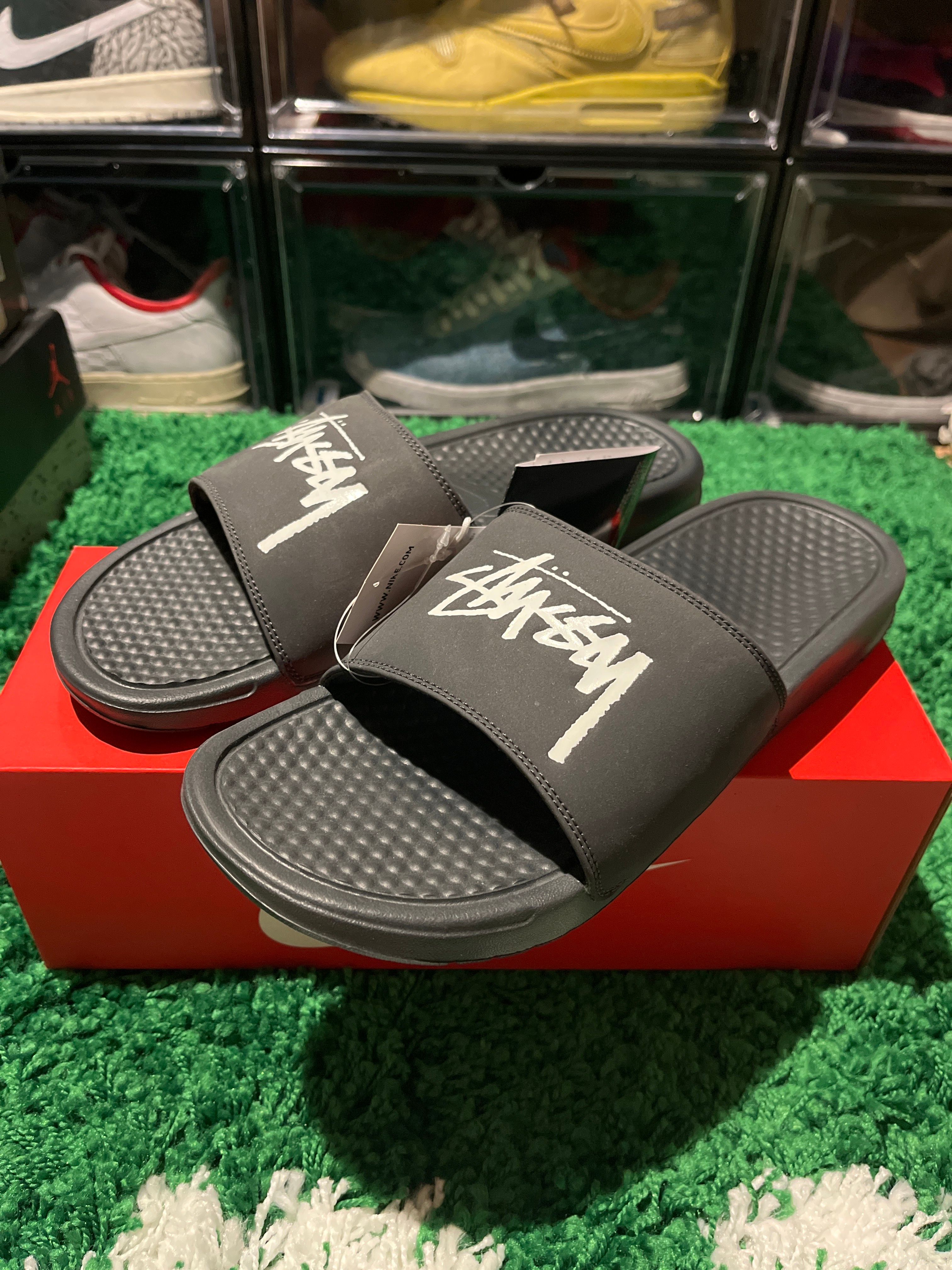 Stussy × Nike  Benassi Slide "Off Noir" (CW2787-001)