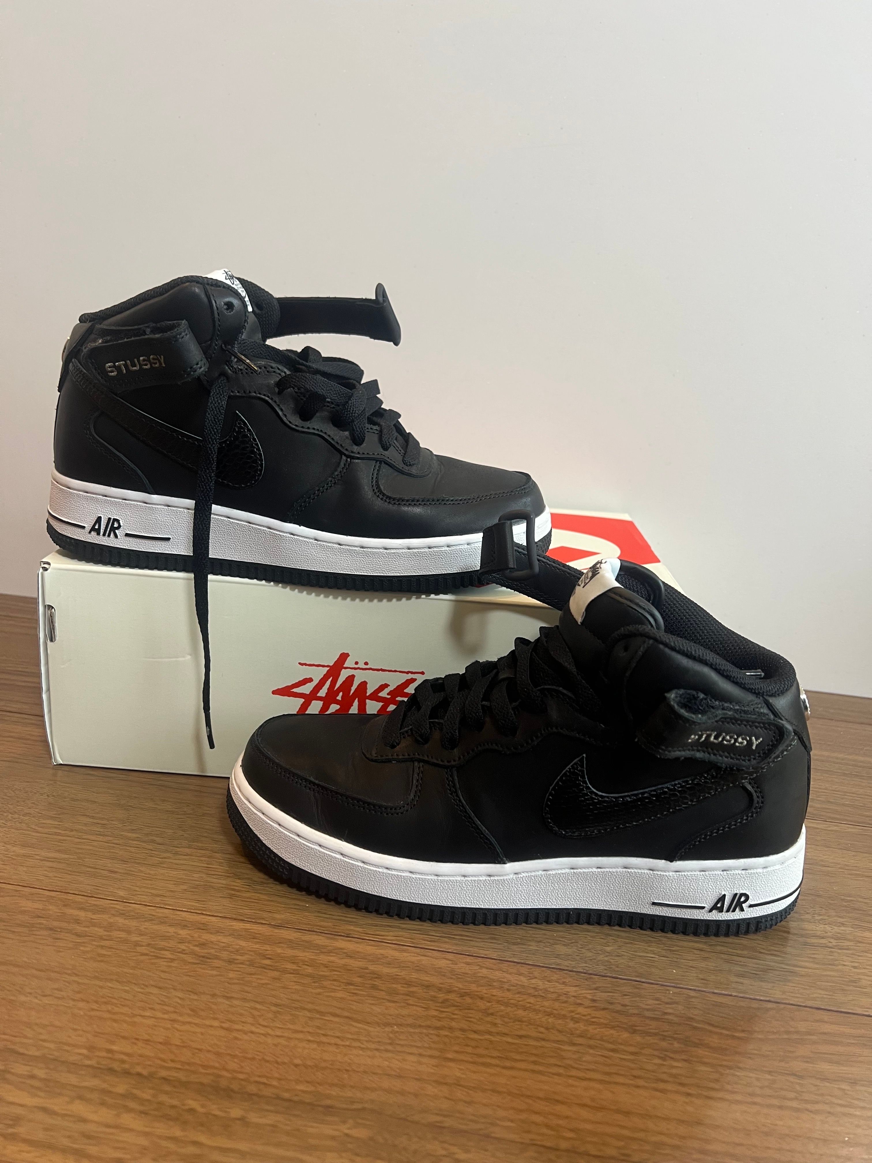 Stussy × Nike Air Force 1 Mid "Black/Black"