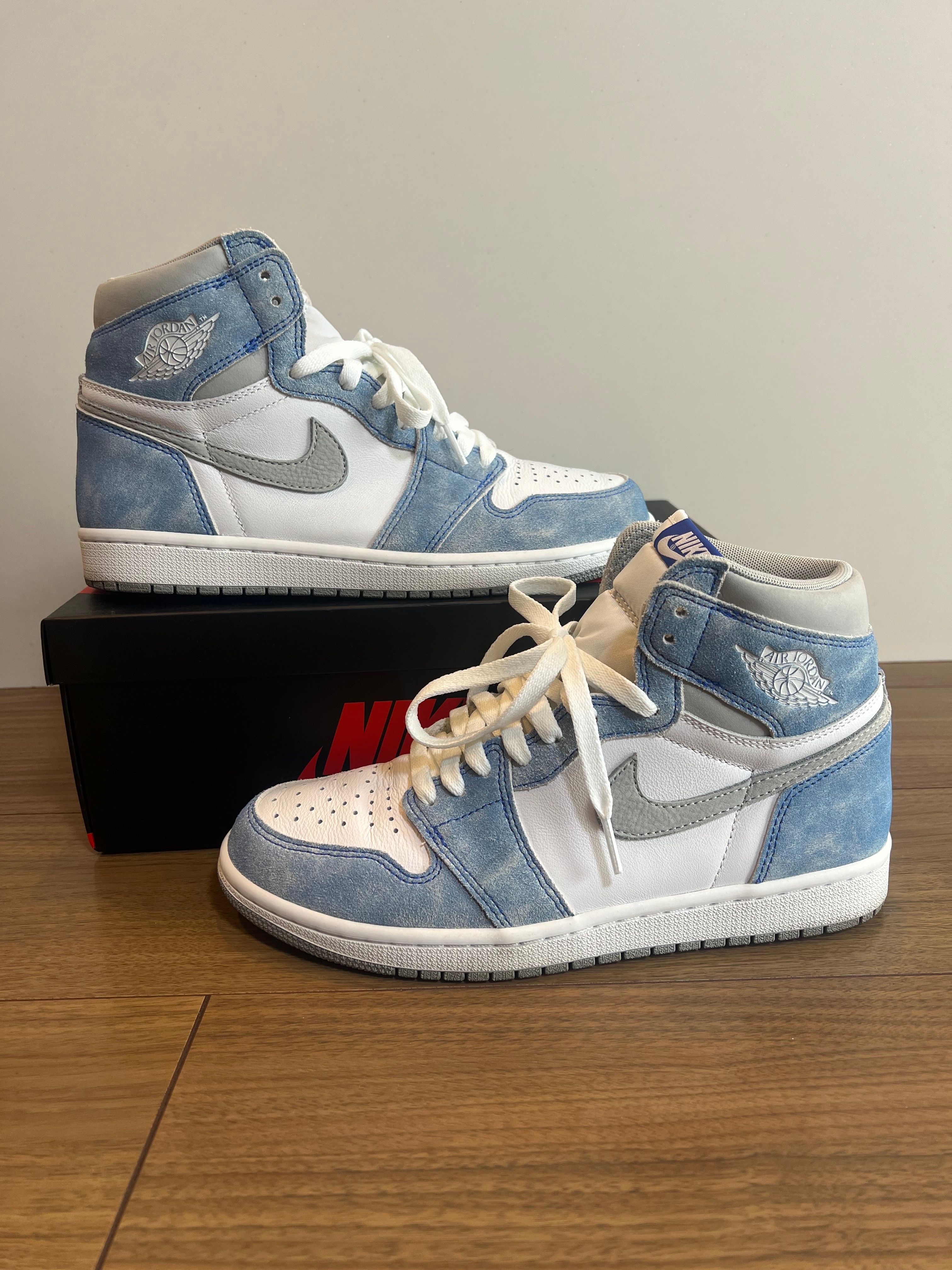 Nike Air Jordan 1 High OG "Hyper Royal"