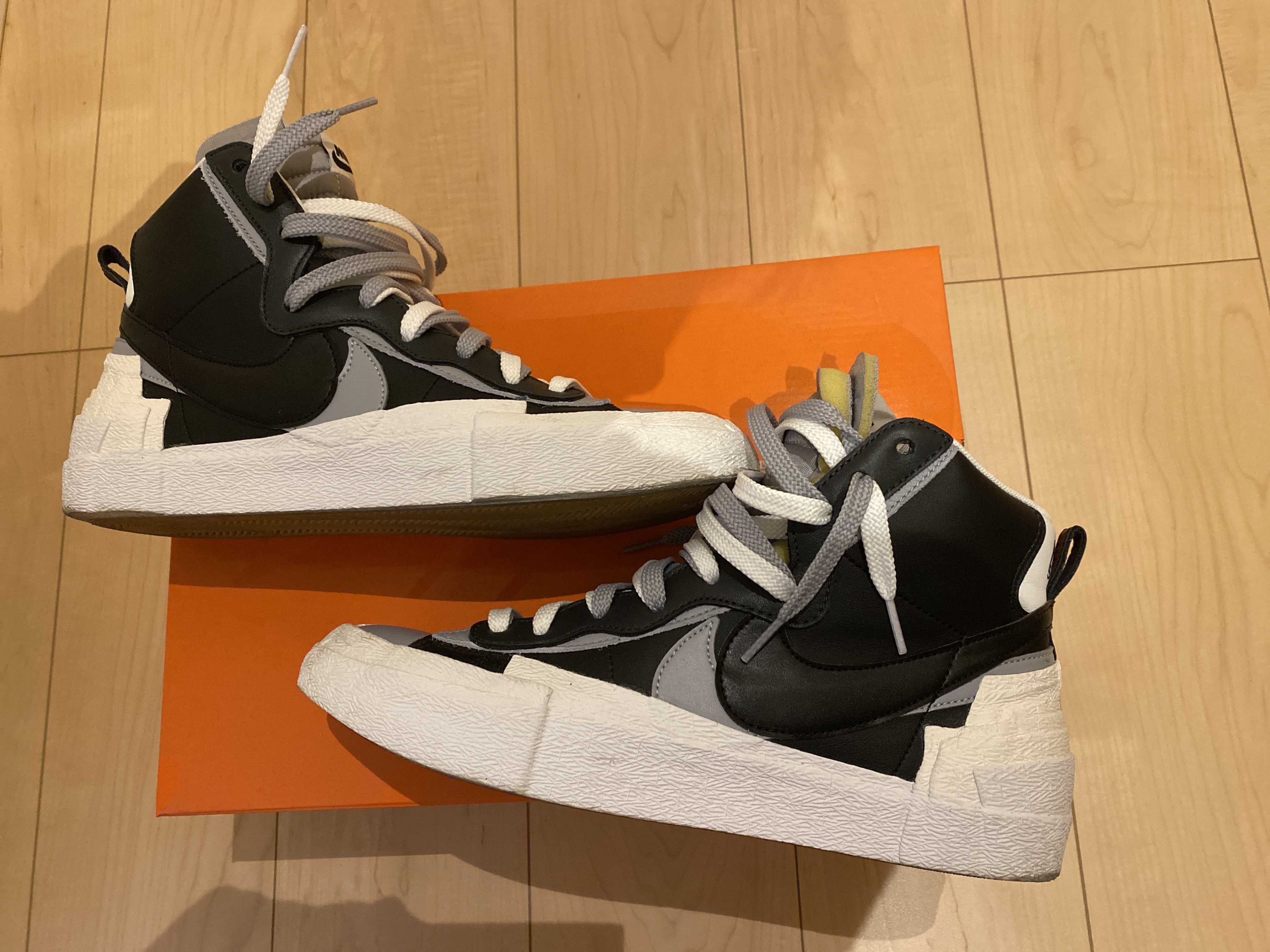 sacai × NIKE BLAZER MID "BLACK/WOLF GREY/WHITE"