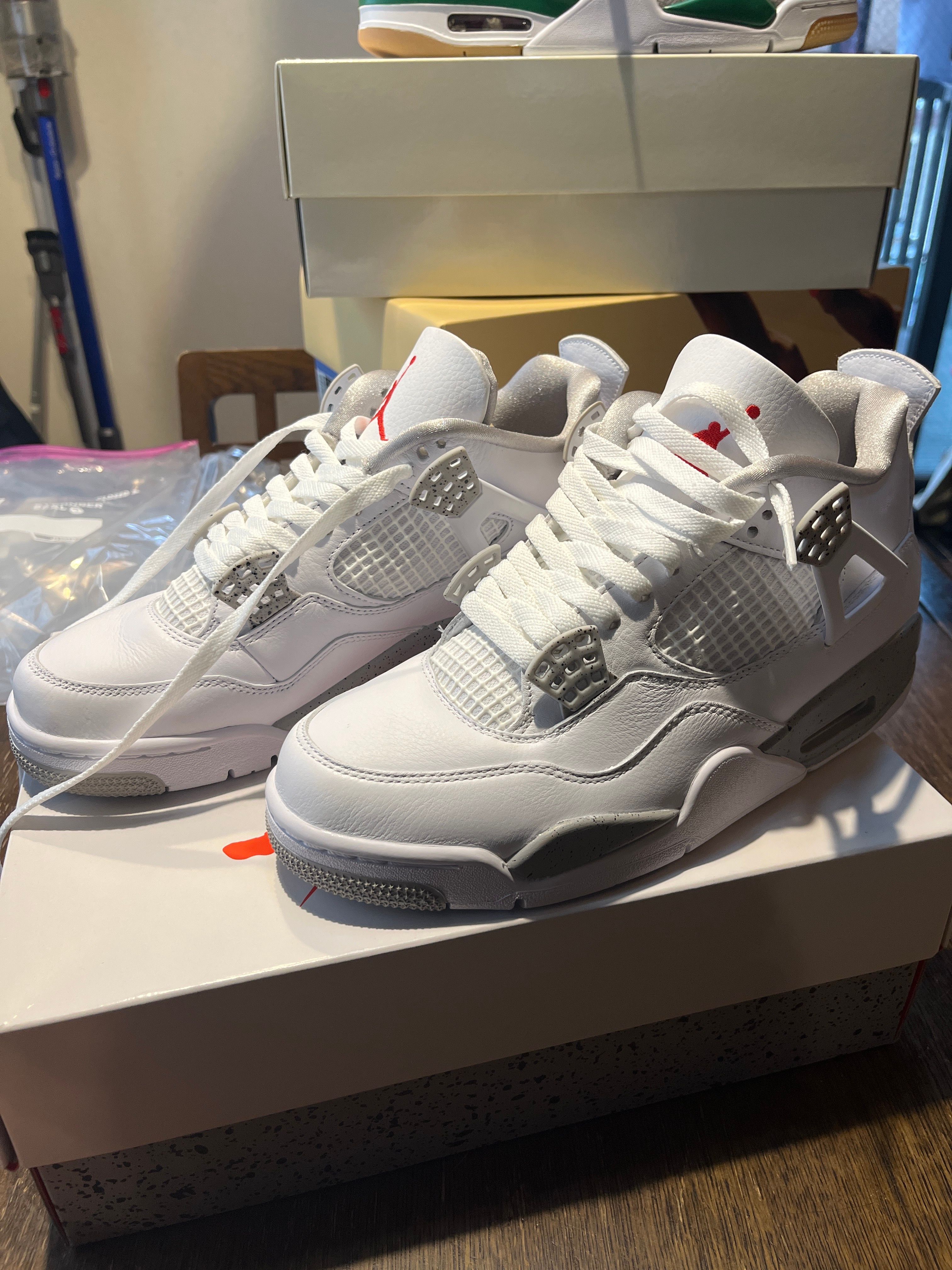 Nike Air Jordan 4 "Tech White"