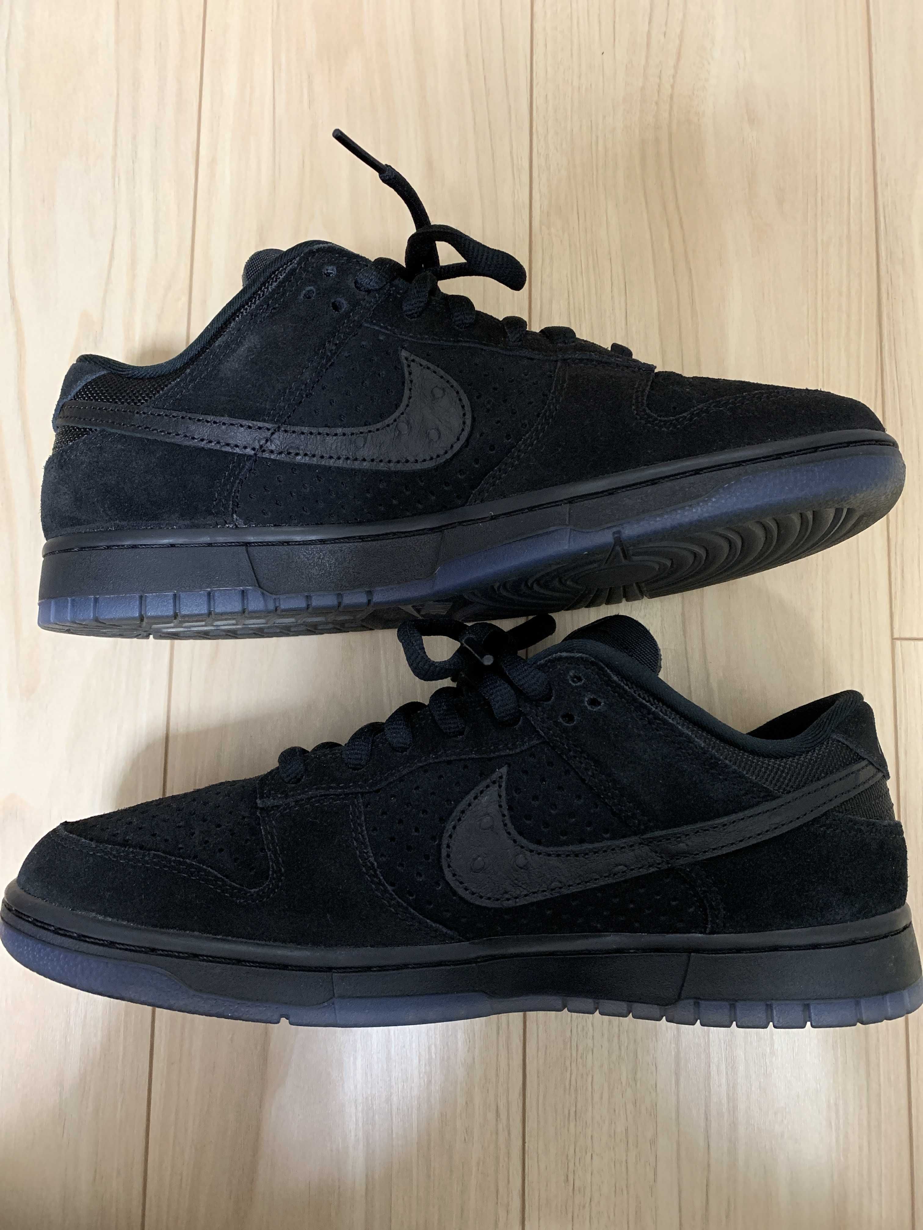 UNDEFEATED × Nike Dunk Low SP "5 ON IT"