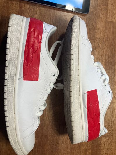 Nike Air Jordan 1 Low Centre Court "University Red"