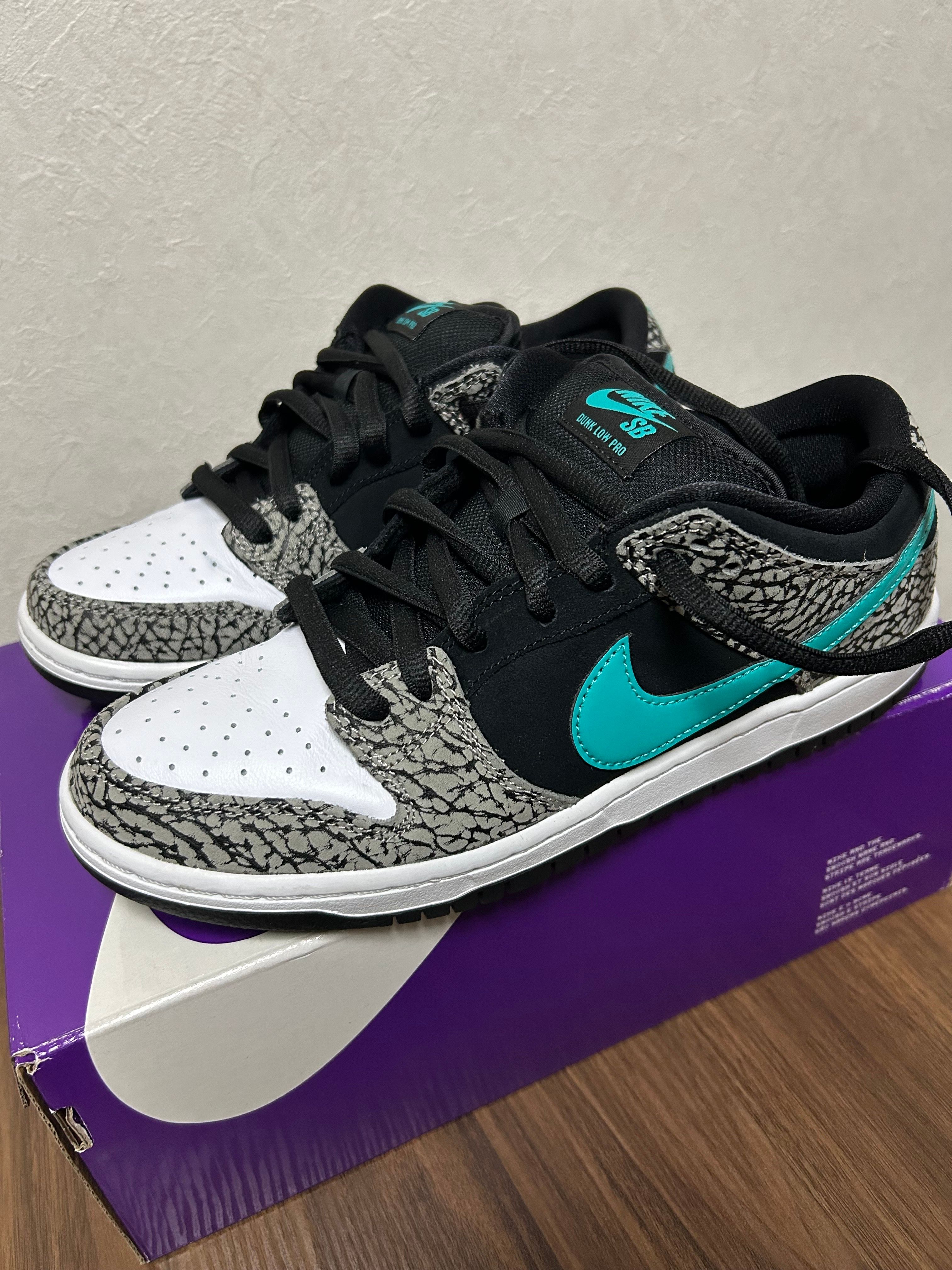 Nike SB Dunk Low "Elephant/Safari"