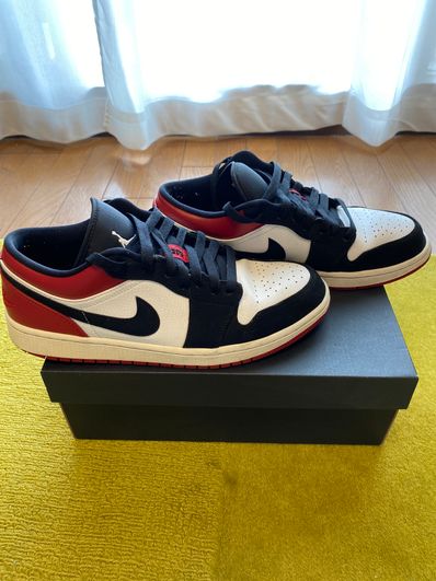 Nike Air Jordan 1 Low "Black Toe"