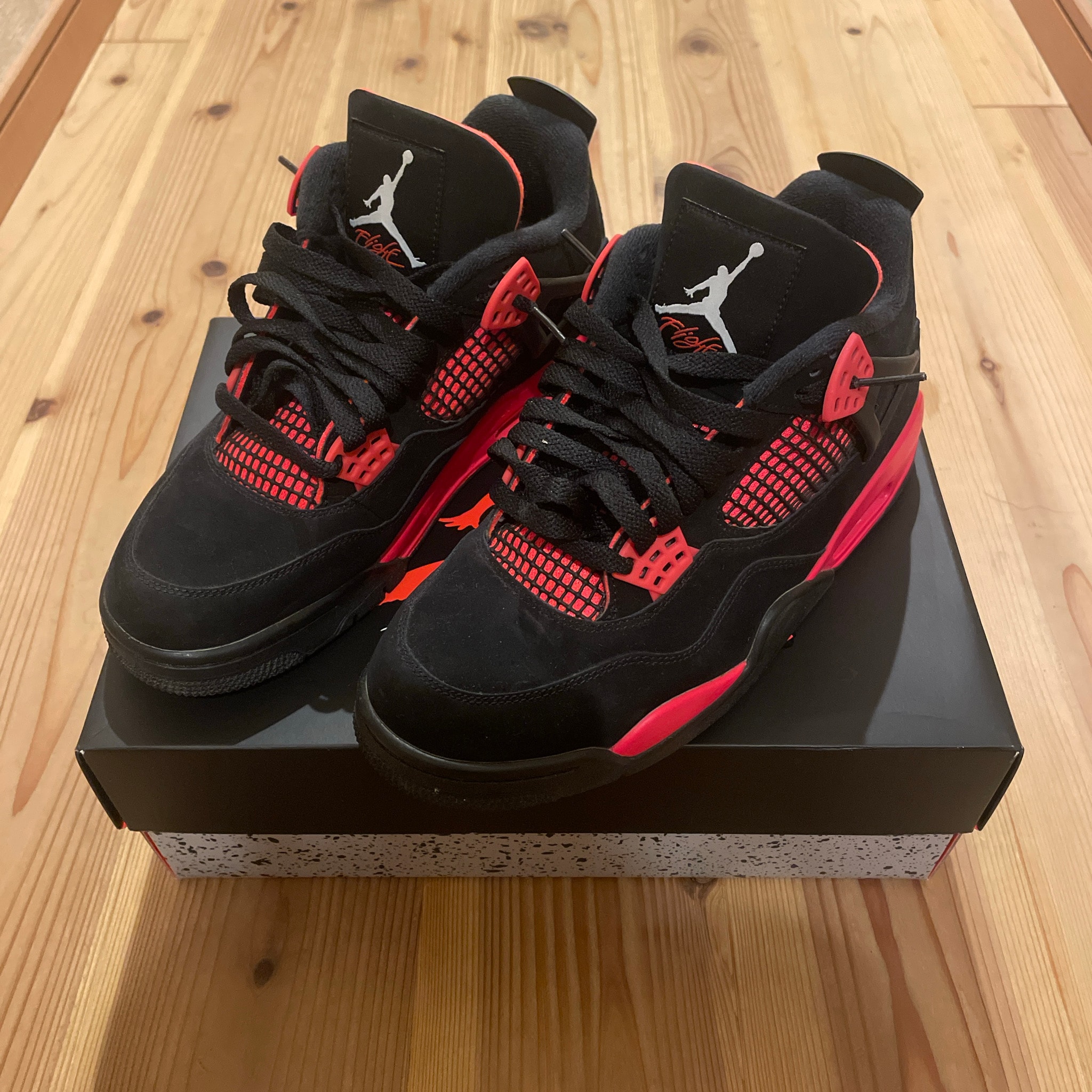Nike Air Jordan 4 "Red Thunder/Crimson"