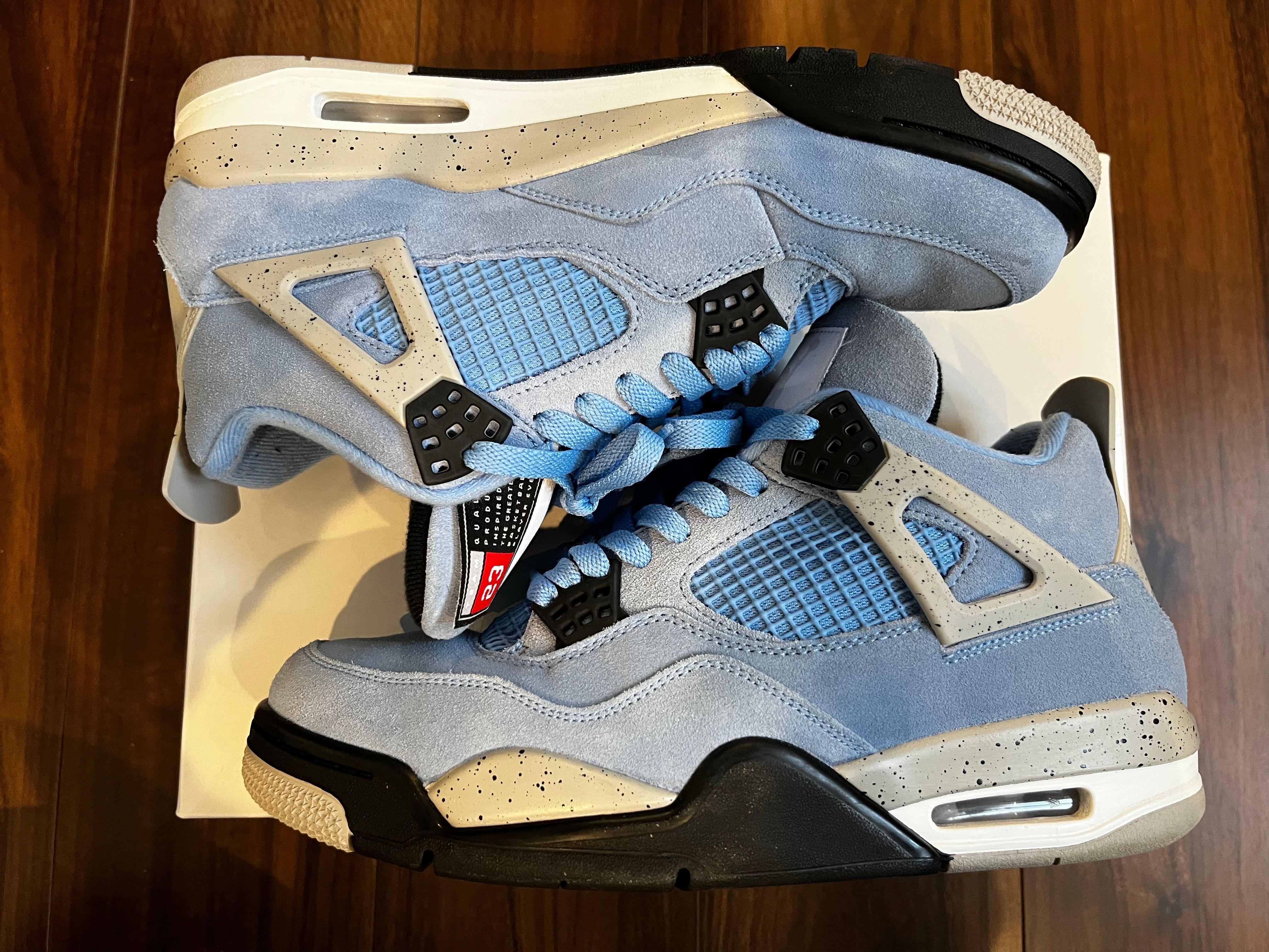 Nike Air Jordan 4 "University Blue"