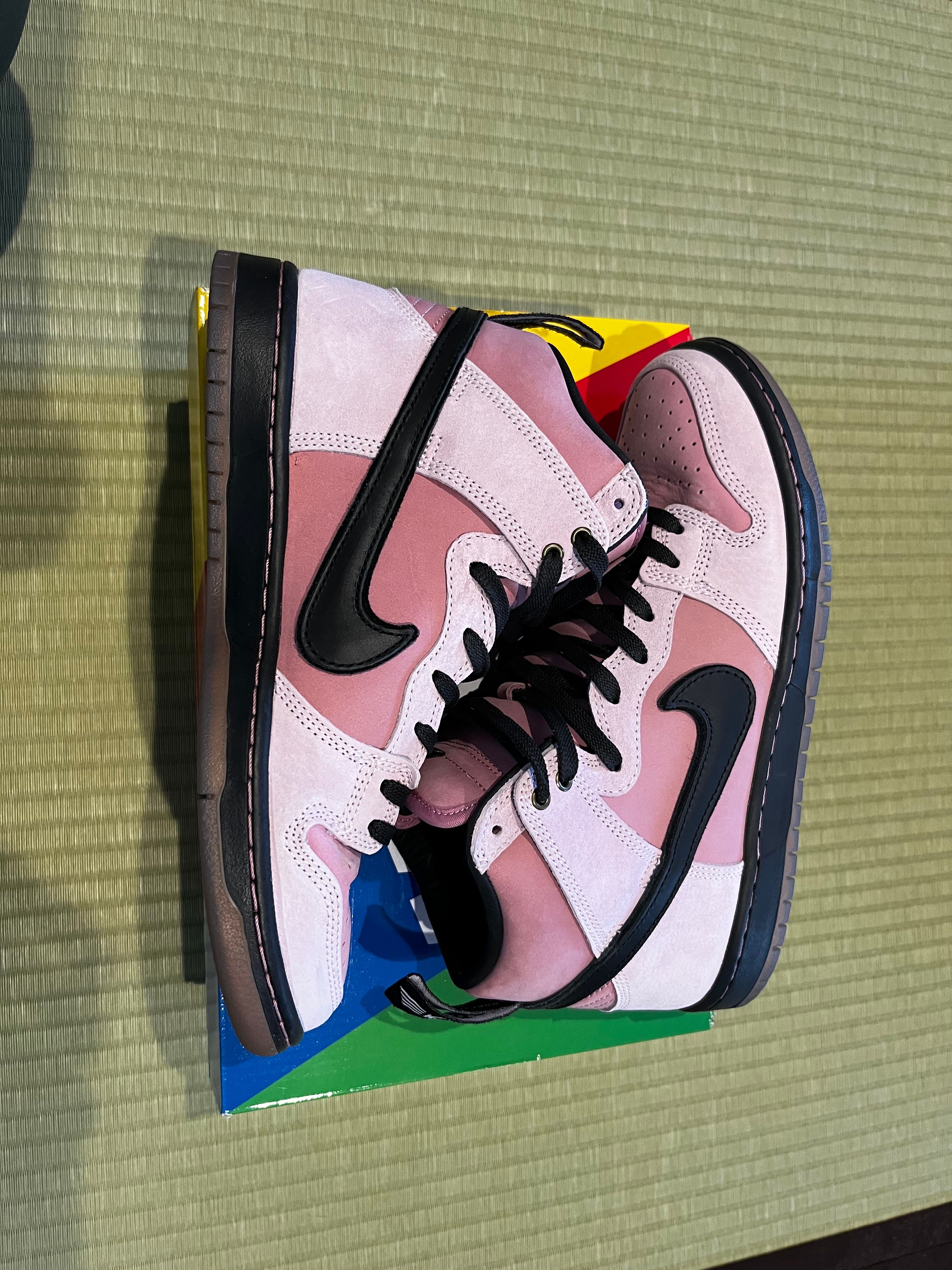 KCDC Brooklyn Skateshop × Nike SB Dunk High "Pink/Black"