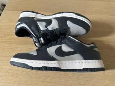 Nike Dunk Low "Championship Grey"